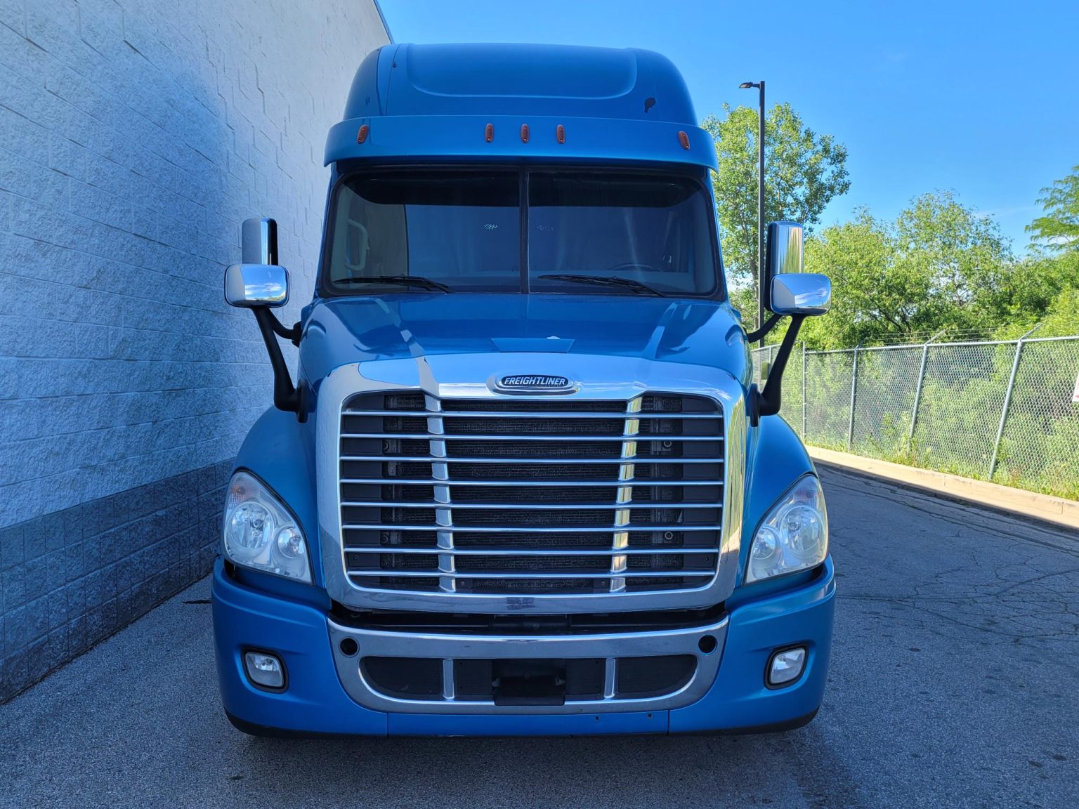 2017 FREIGHTLINER CASCADIA Lakeside International Trucks
