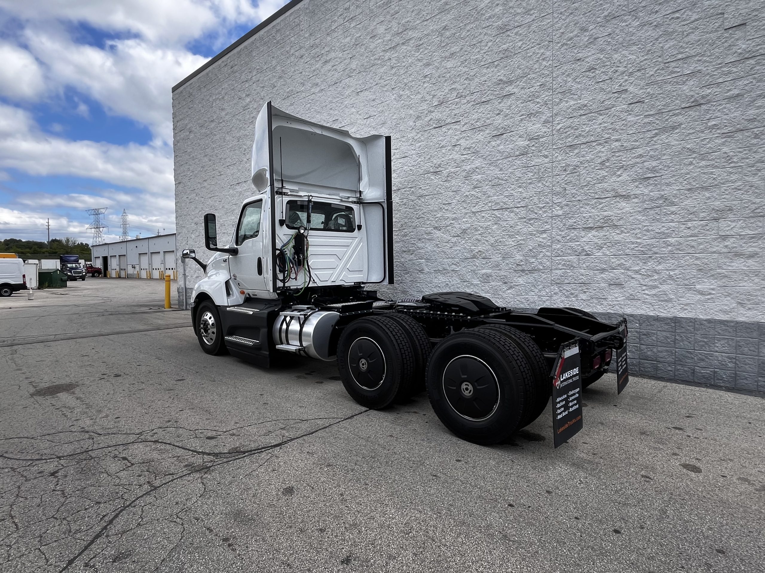 2025 INTERNATIONAL LT625 14129-06 2025 INTERNATIONAL LT625 14129-06