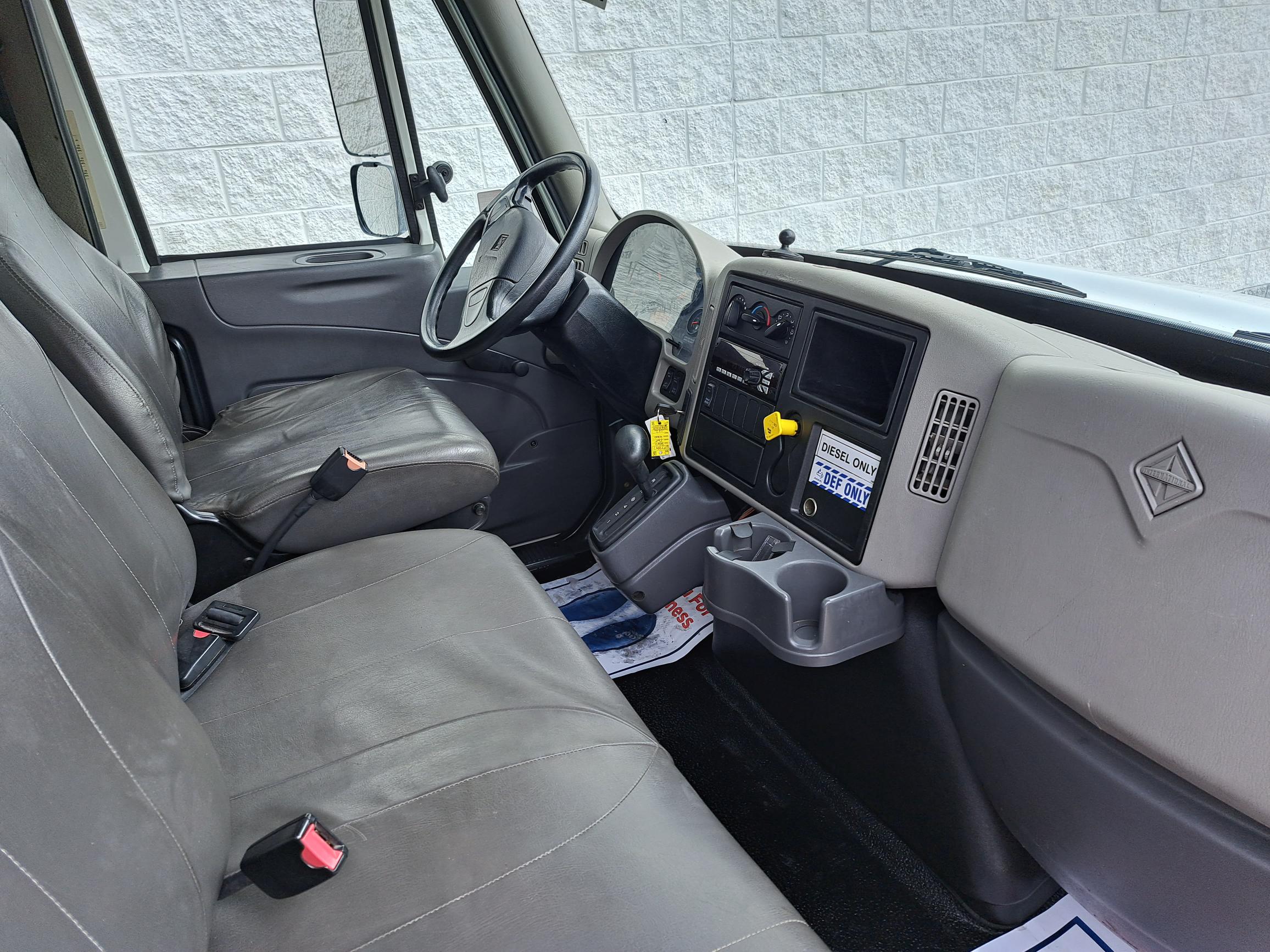 2017 INTERNATIONAL 4300 UT17847-12 2017 INTERNATIONAL 4300 UT17847-12