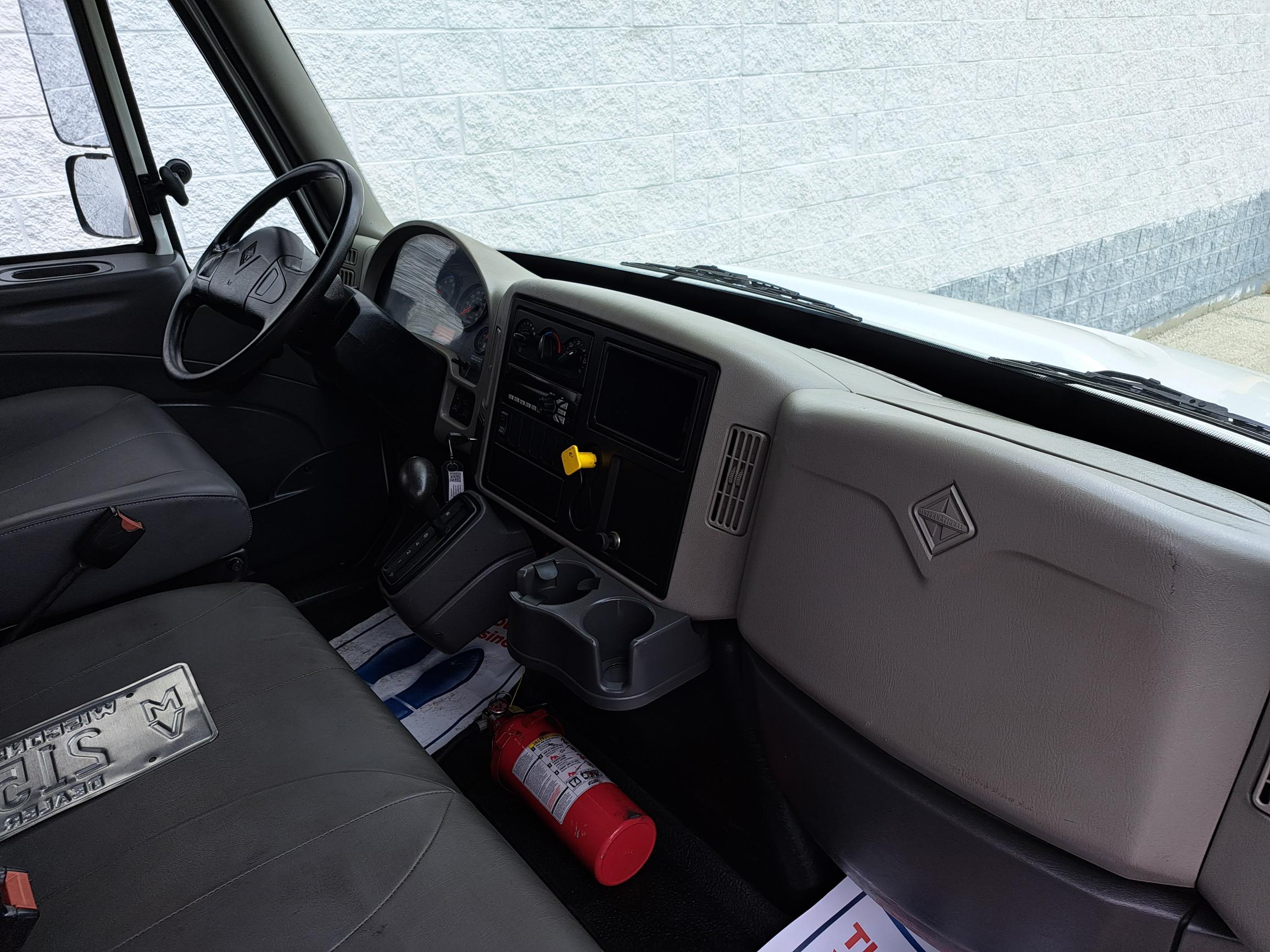 2018 INTERNATIONAL 4300 UT17943-12 2018 INTERNATIONAL 4300 UT17943-12