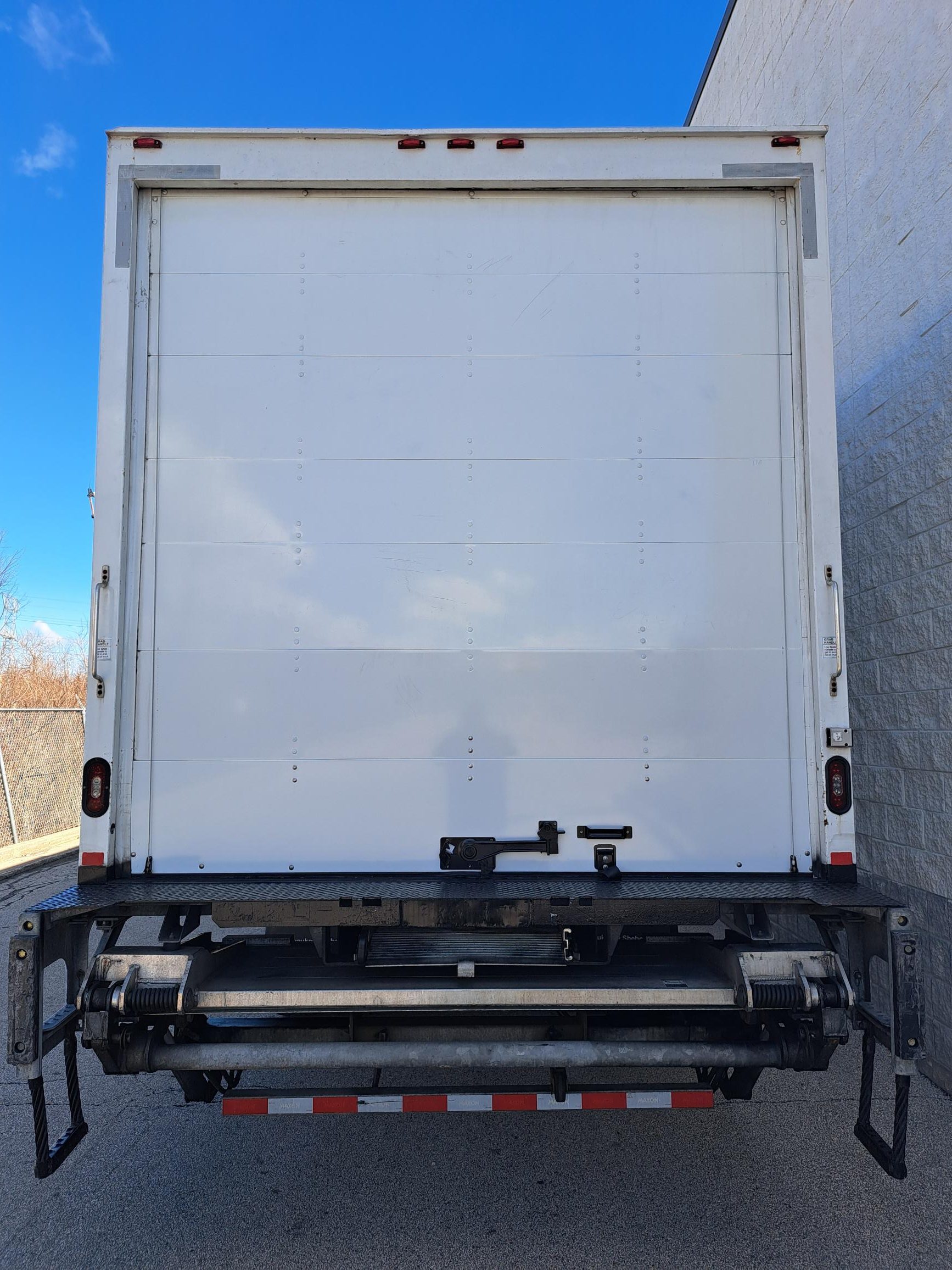 2017 INTERNATIONAL 4300 UT17986-06 2017 INTERNATIONAL 4300 UT17986-06