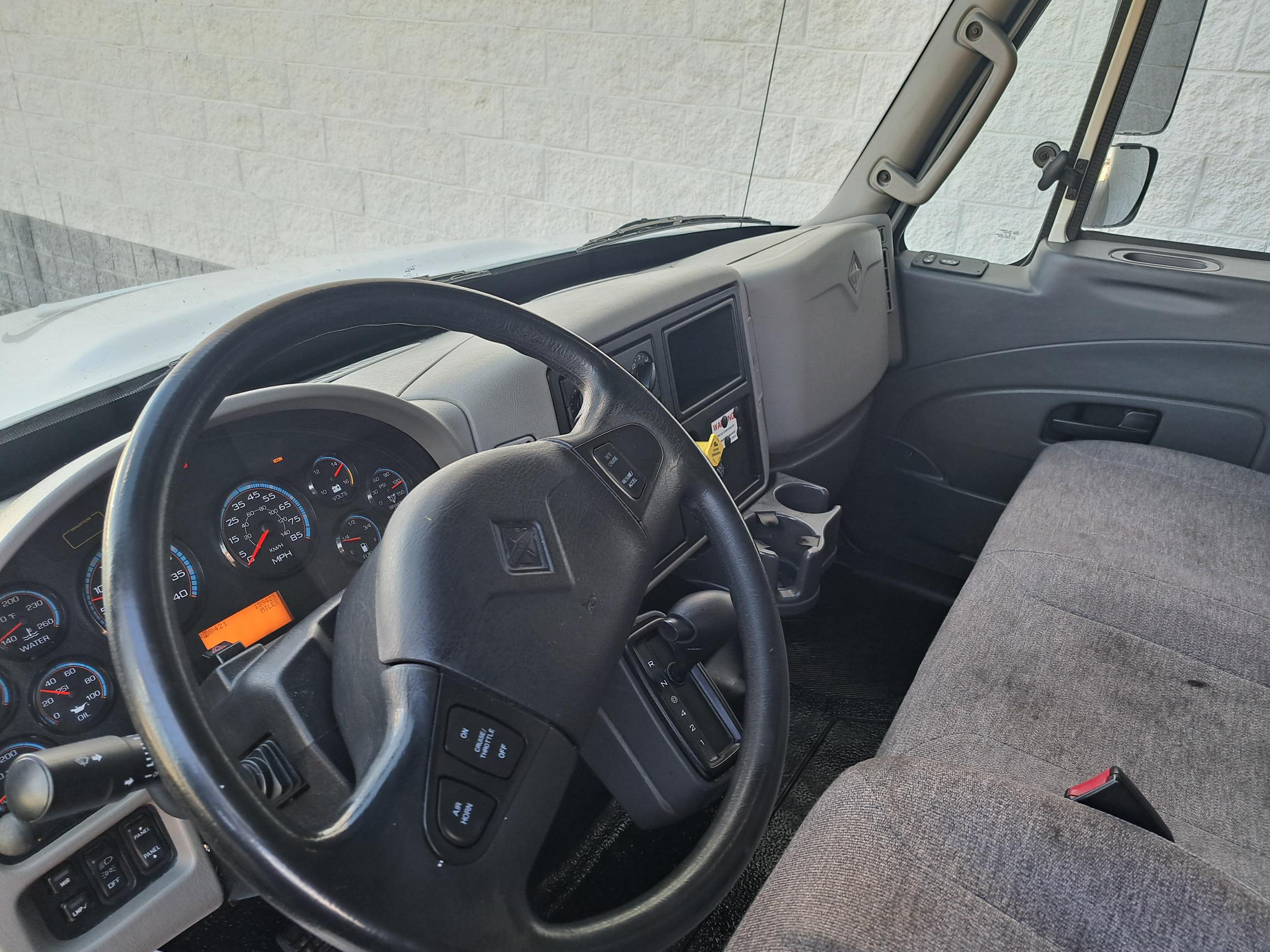 2017 INTERNATIONAL 4300 UT17986-11 2017 INTERNATIONAL 4300 UT17986-11