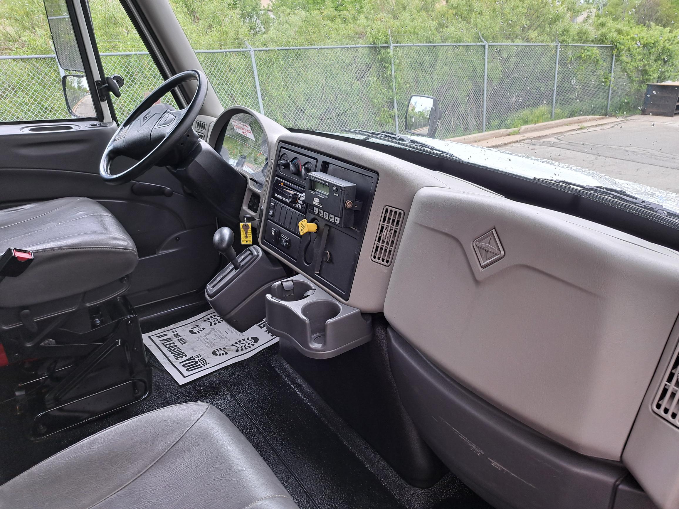 2016 INTERNATIONAL 4300 UT18007-14 2016 INTERNATIONAL 4300 UT18007-14