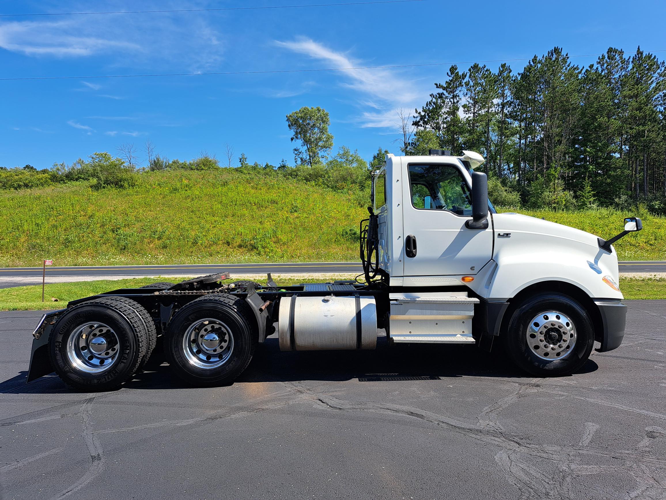 2020 INTERNATIONAL LT625 - Lakeside International Trucks