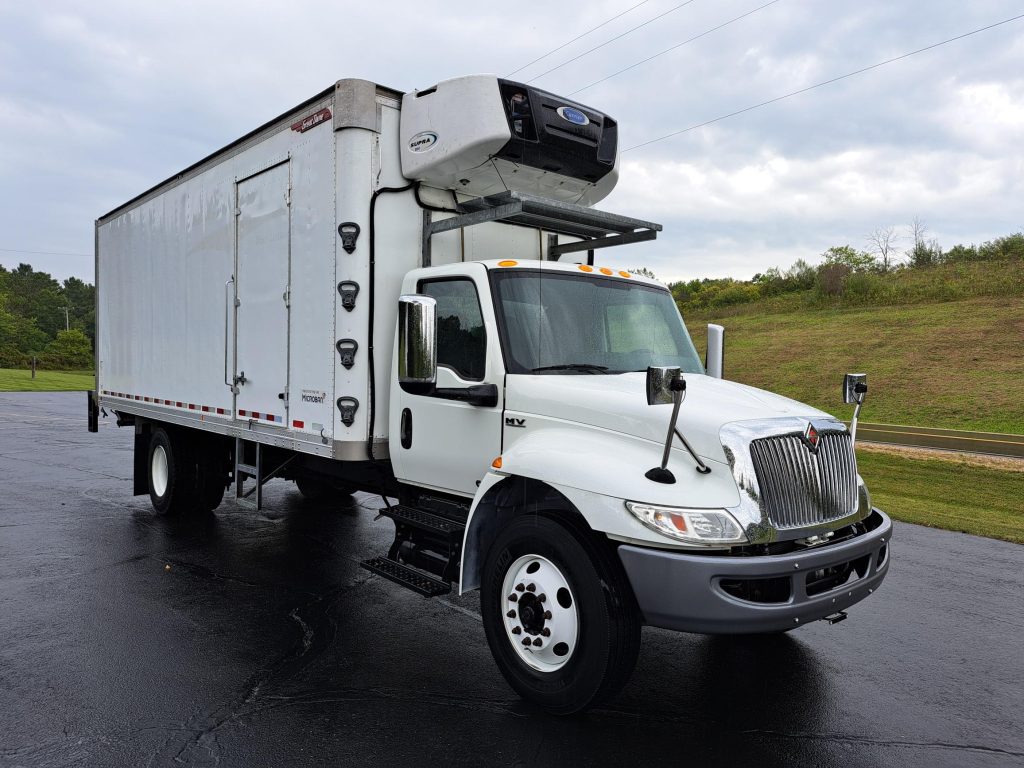 2020 INTERNATIONAL MV607 - Lakeside International Trucks