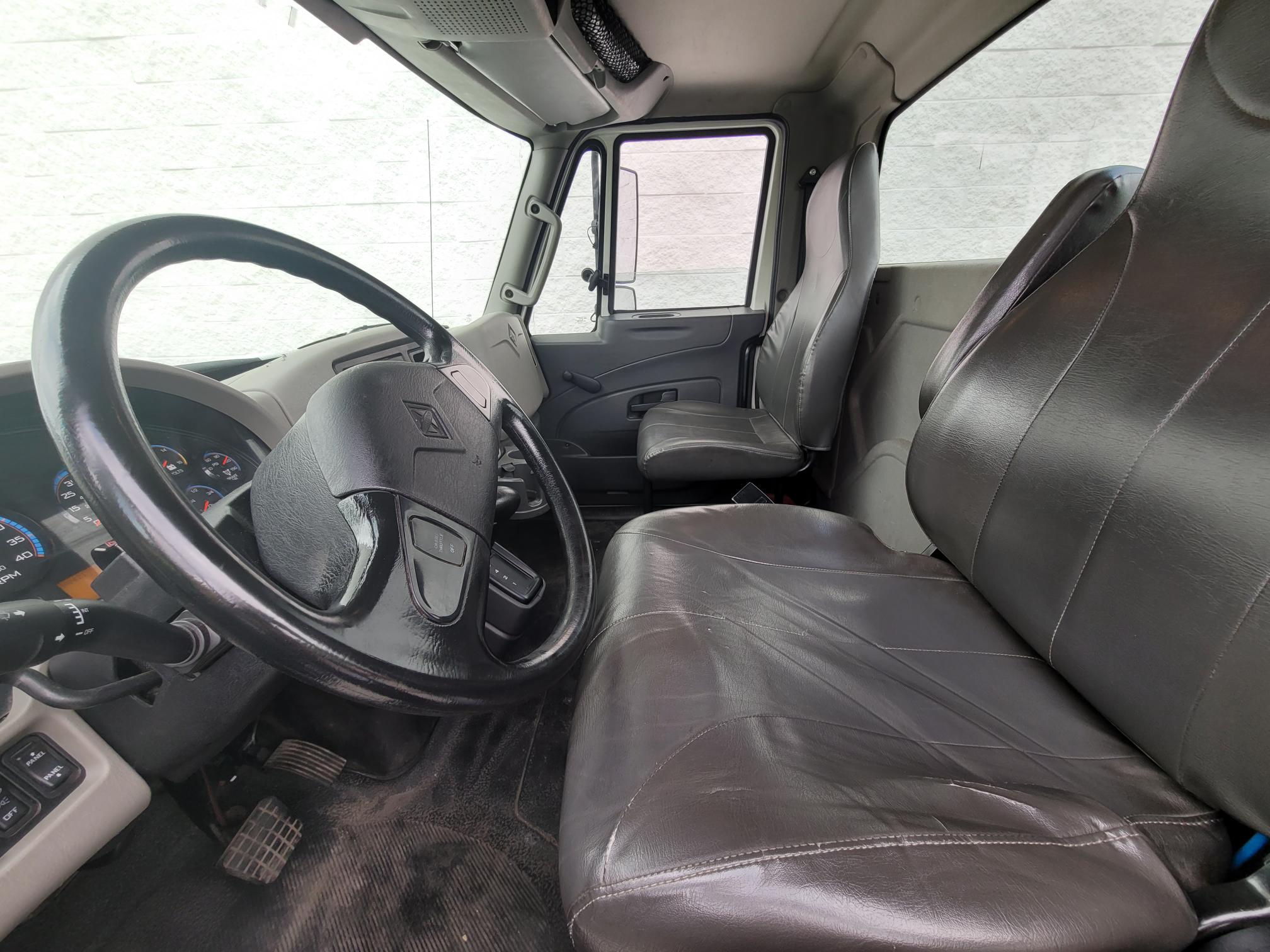 2016 INTERNATIONAL 4300 UT46867-09 2016 INTERNATIONAL 4300 UT46867-09