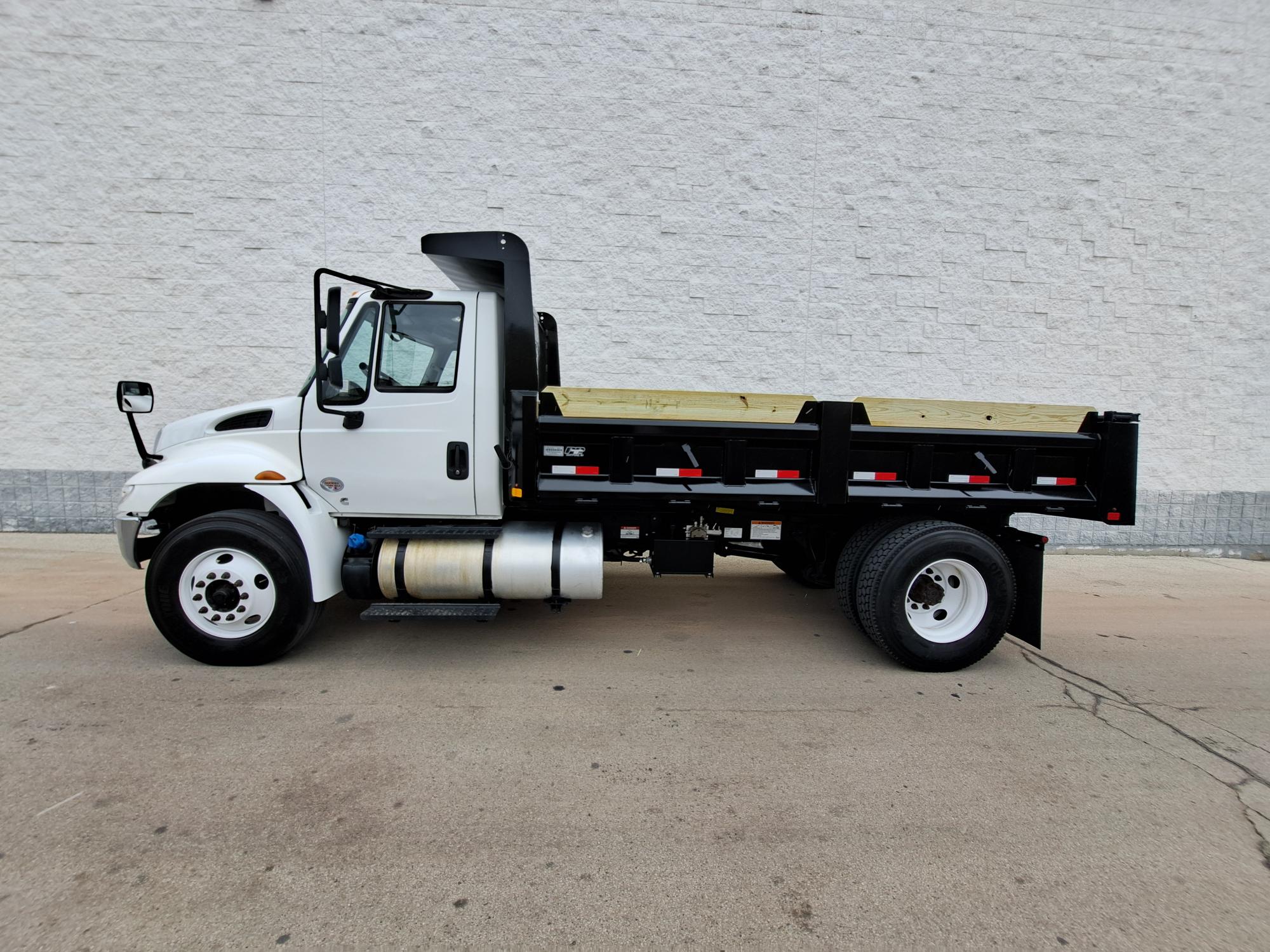 2019 INTERNATIONAL 4300 UT46961-08 2019 INTERNATIONAL 4300 UT46961-08