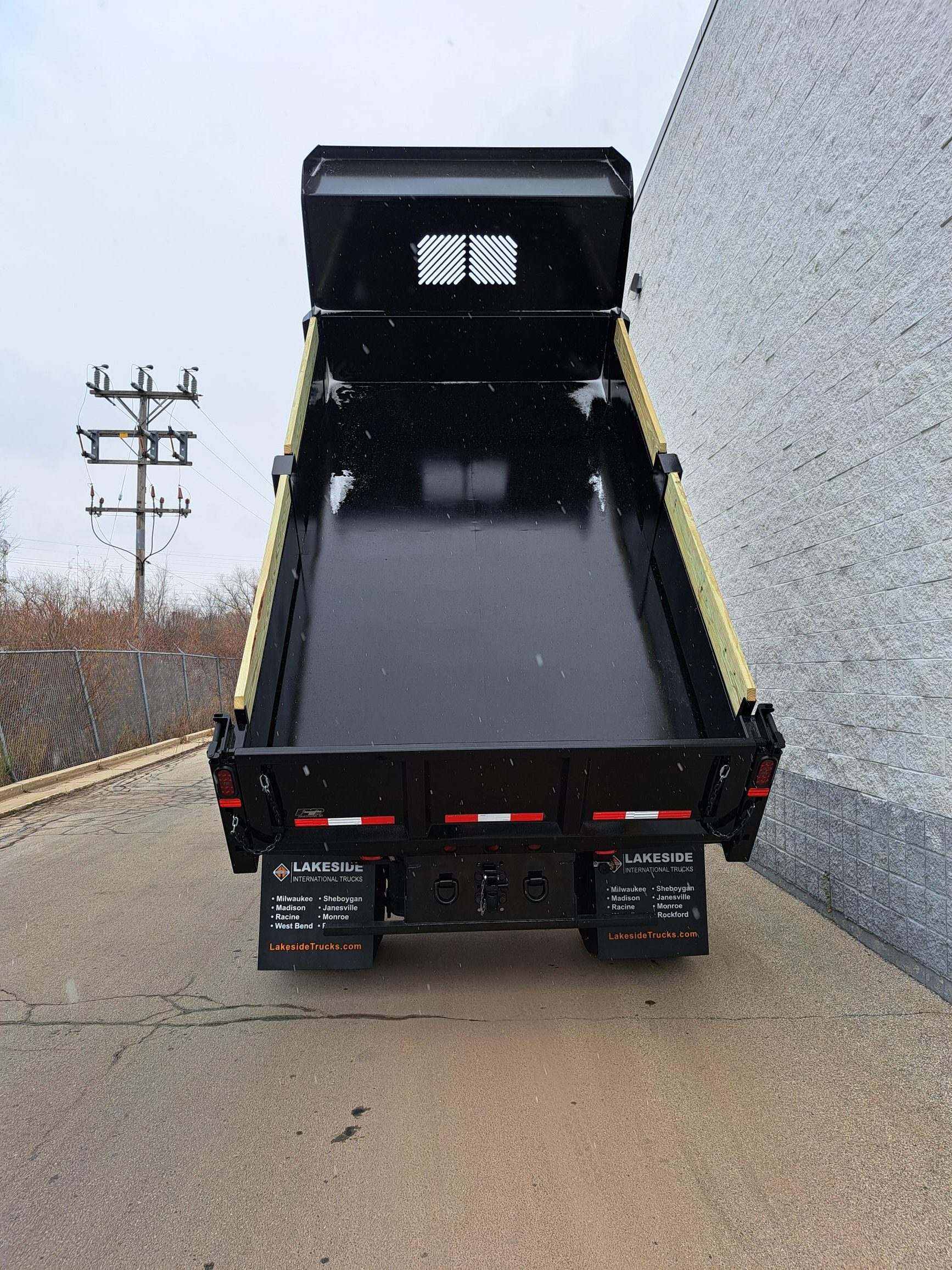 2019 INTERNATIONAL 4300 UT46961-13 2019 INTERNATIONAL 4300 UT46961-13