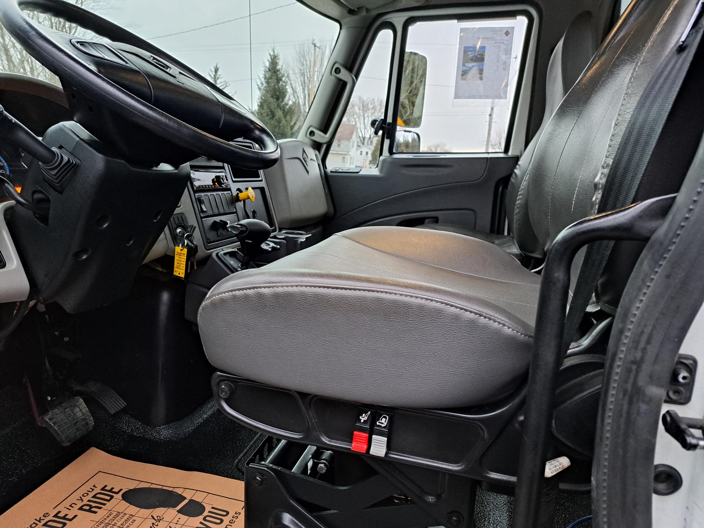 2019 INTERNATIONAL 4300 UT46961-16 2019 INTERNATIONAL 4300 UT46961-16