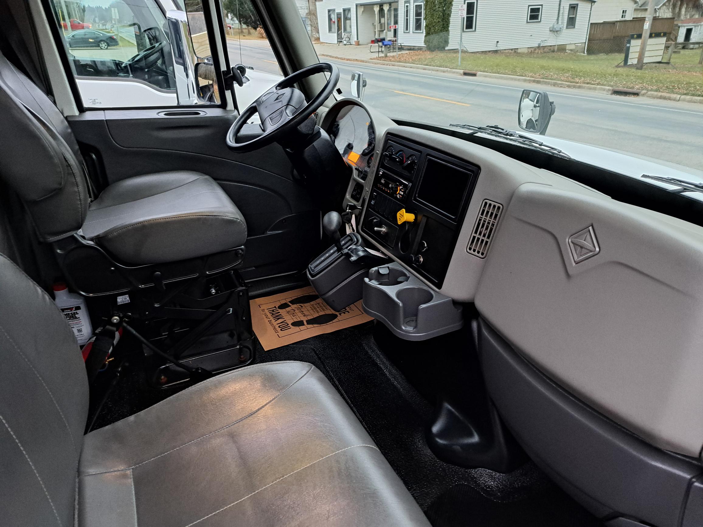 2019 INTERNATIONAL 4300 UT46961-19 2019 INTERNATIONAL 4300 UT46961-19