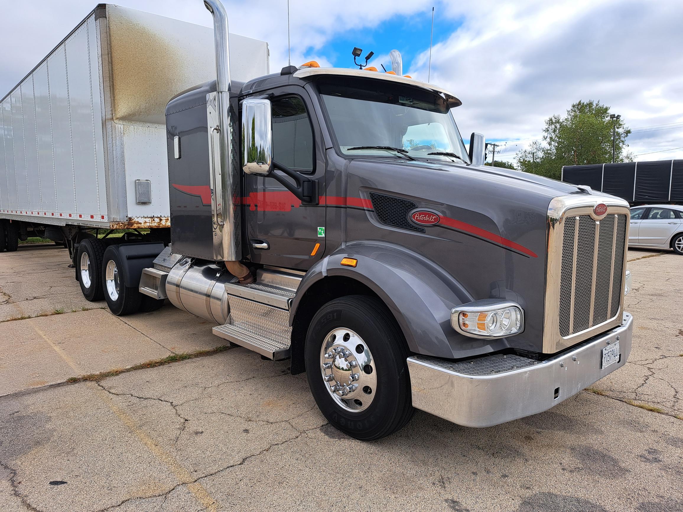 2019 Peterbilt 567 UTC1379-01 2019 Peterbilt 567 UTC1379-01