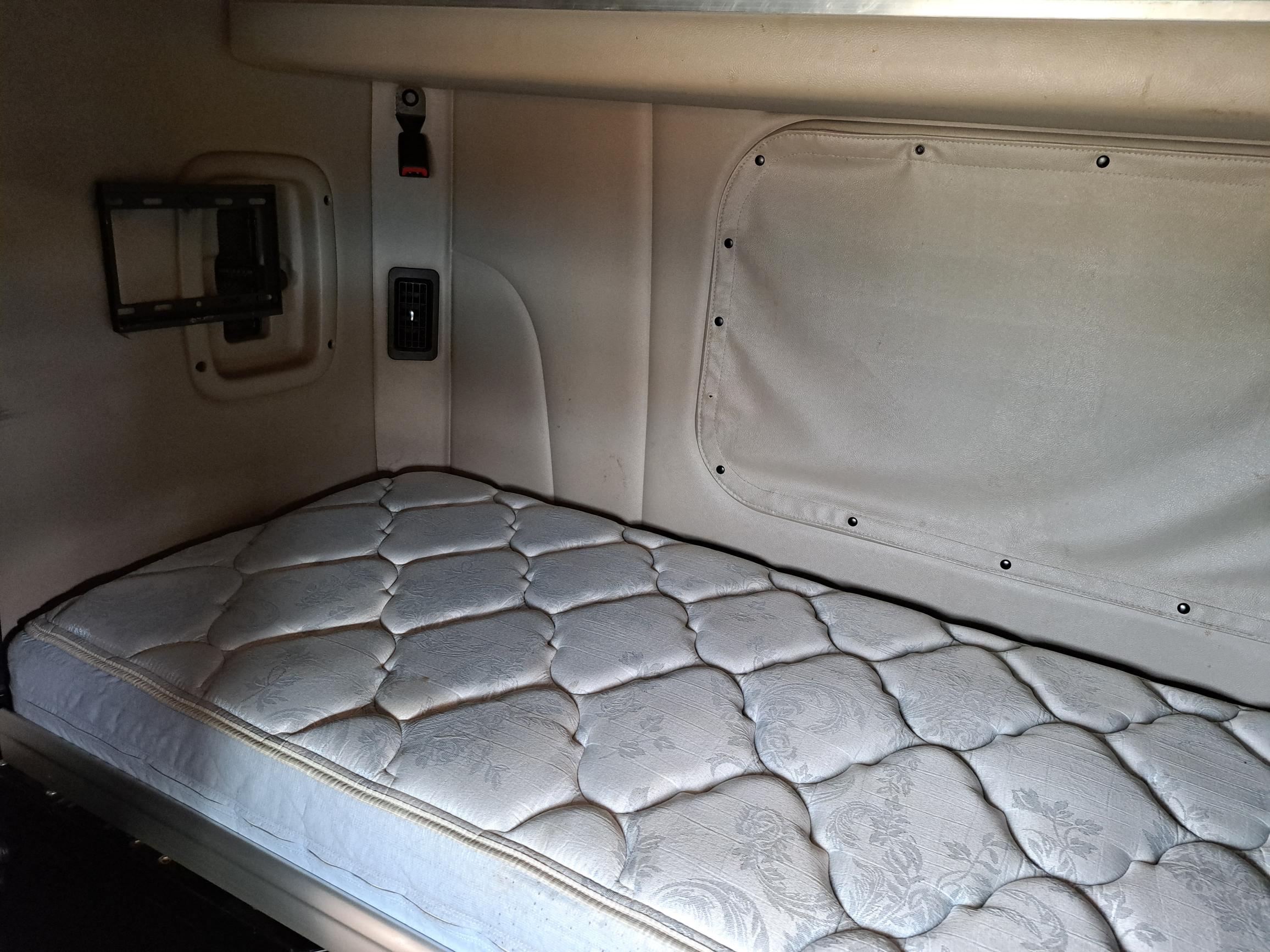 2019 Peterbilt 567 UTC1379-17 2019 Peterbilt 567 UTC1379-17