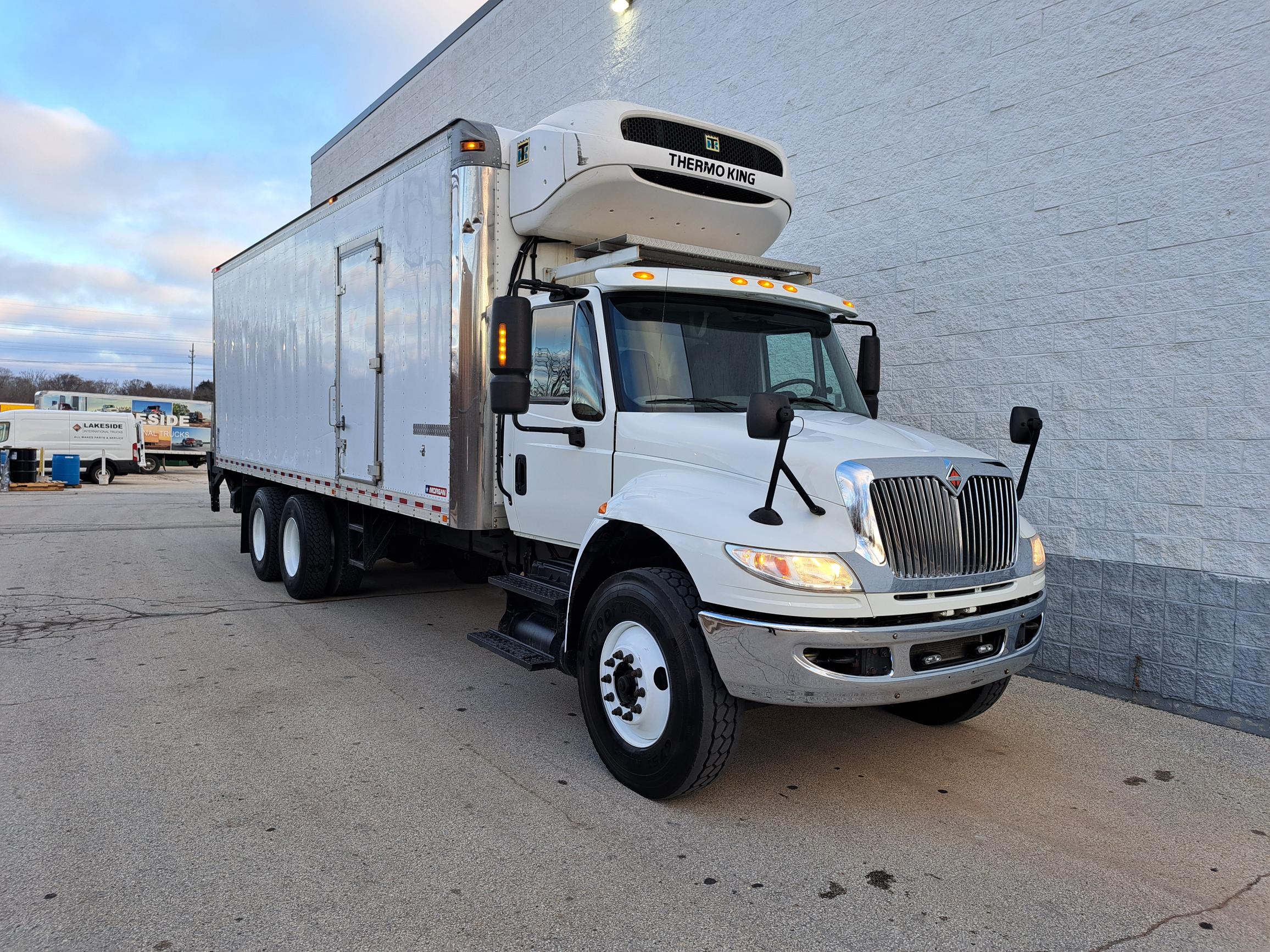 2018 INTERNATIONAL 4400 - Lakeside International Trucks