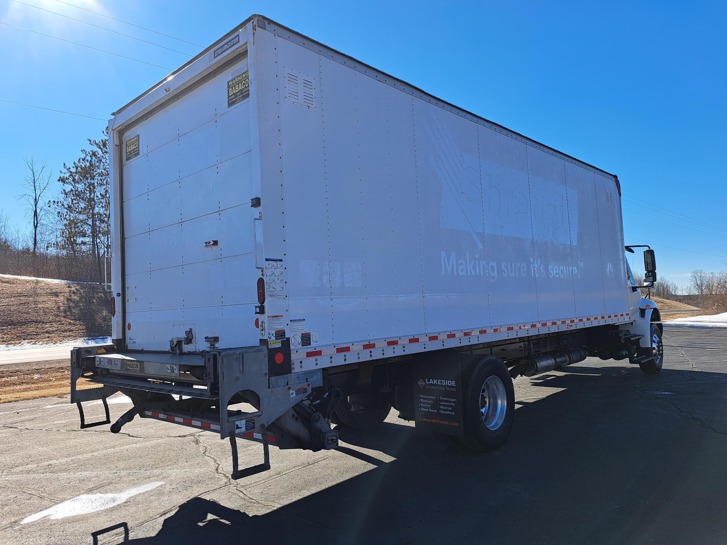 2017 INTERNATIONAL 4300 - image 2 of 6