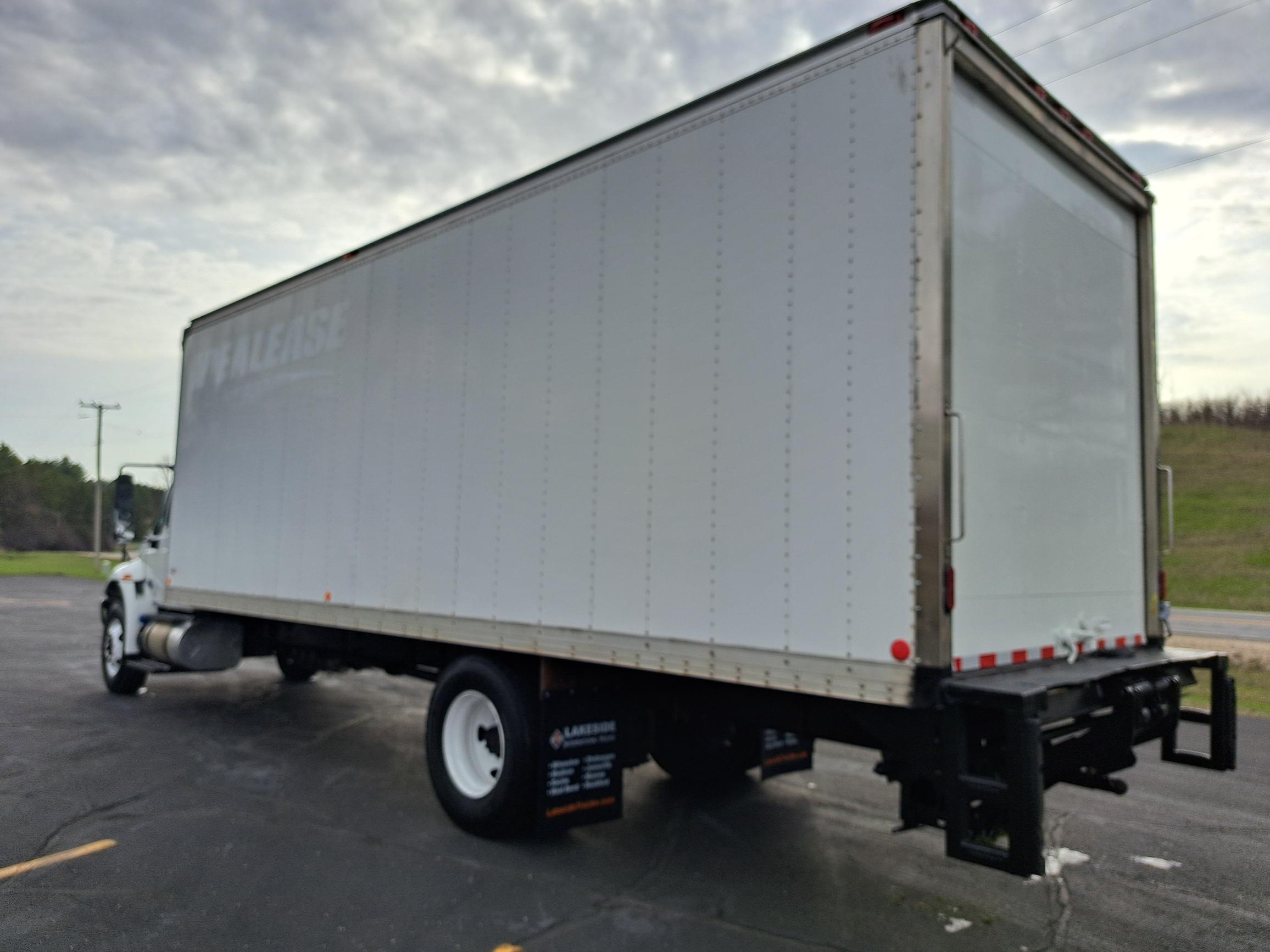 2019 INTERNATIONAL 4300 UT47003-04 2019 INTERNATIONAL 4300 UT47003-04