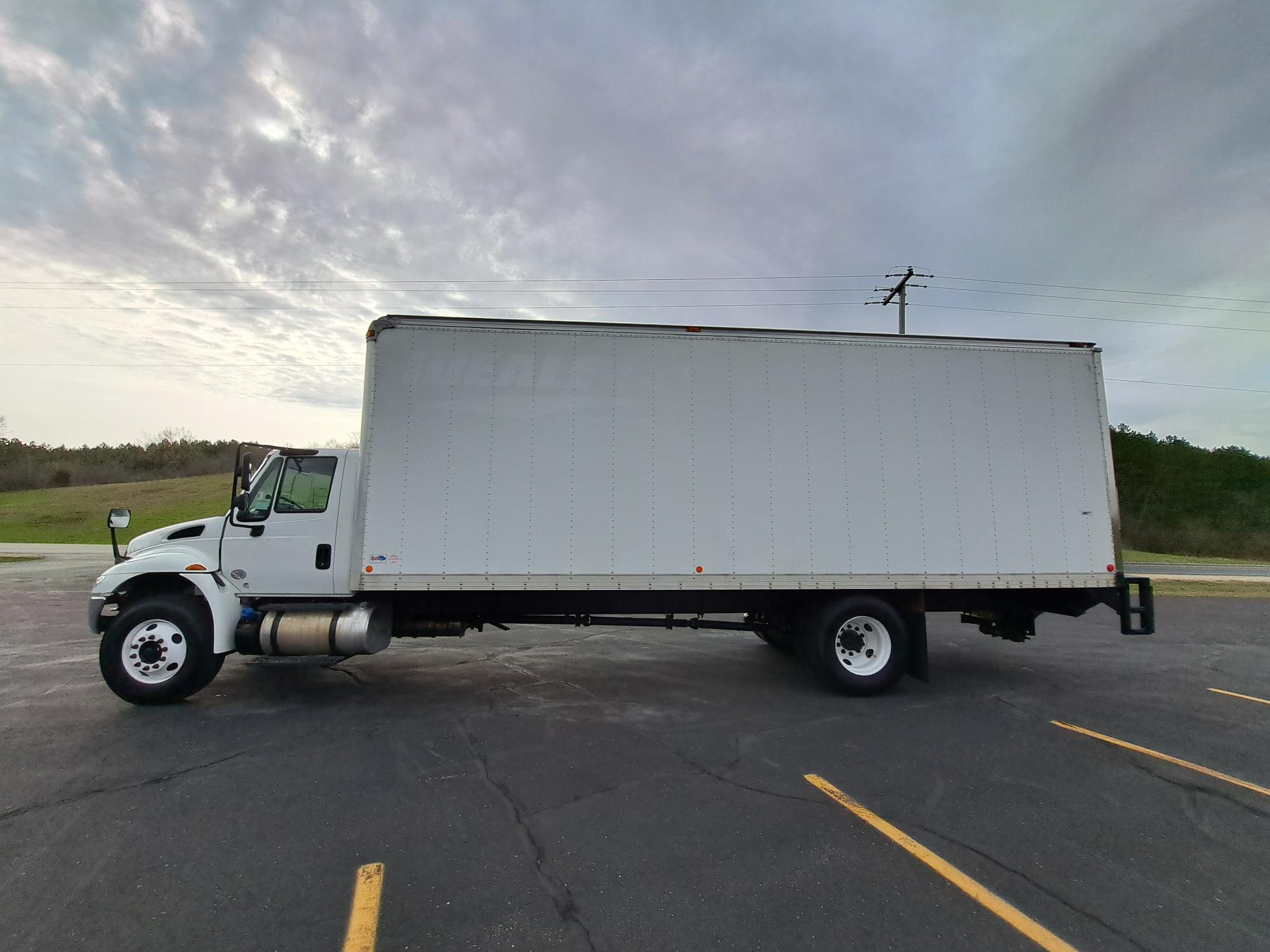 2019 INTERNATIONAL 4300 UT47003-09 2019 INTERNATIONAL 4300 UT47003-09