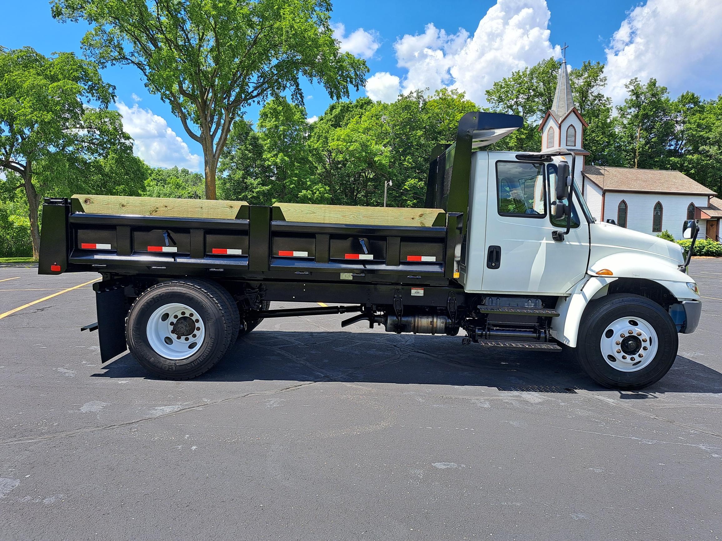 2018 INTERNATIONAL 4300 UT47021-07 2018 INTERNATIONAL 4300 UT47021-07