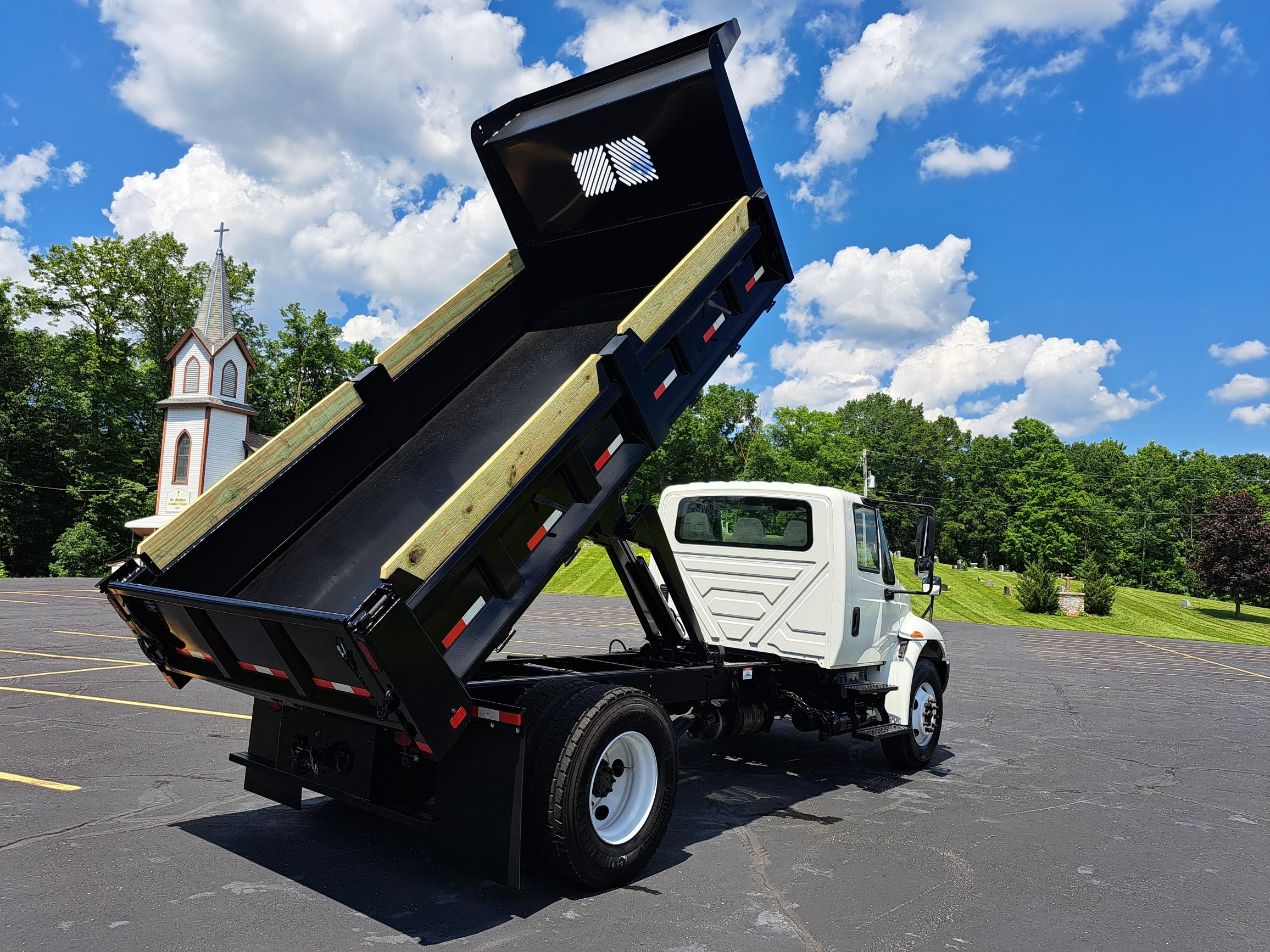 2018 INTERNATIONAL 4300 UT47021-11 2018 INTERNATIONAL 4300 UT47021-11