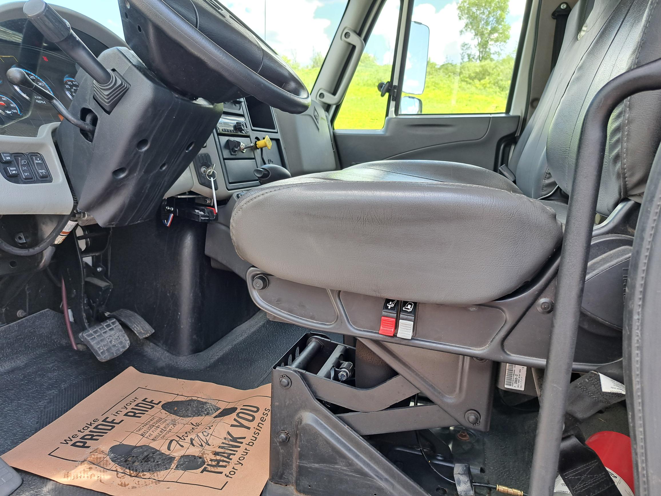 2018 INTERNATIONAL 4300 UT47021-13 2018 INTERNATIONAL 4300 UT47021-13