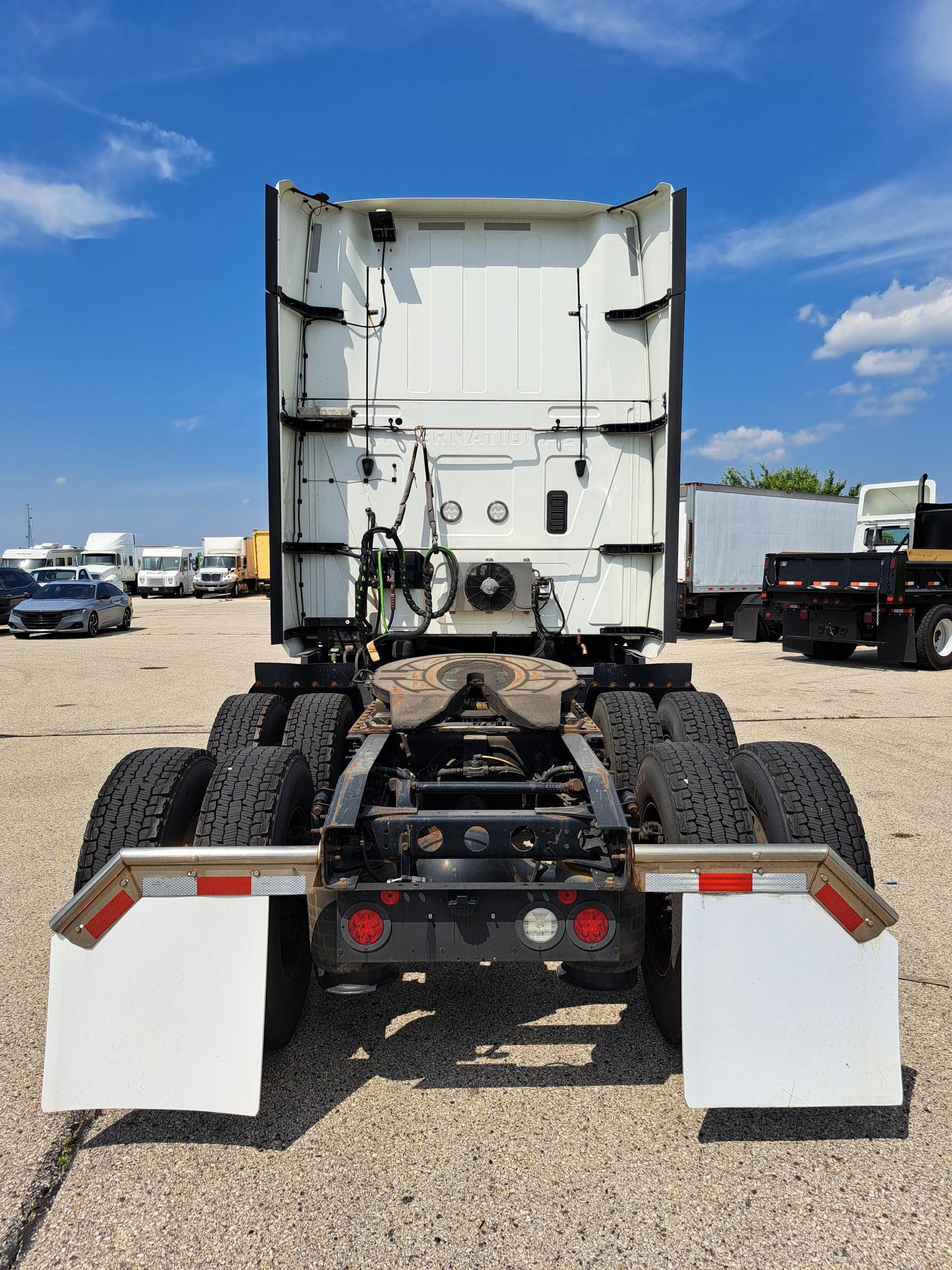 2021 INTERNATIONAL LT625 - image 6 of 6