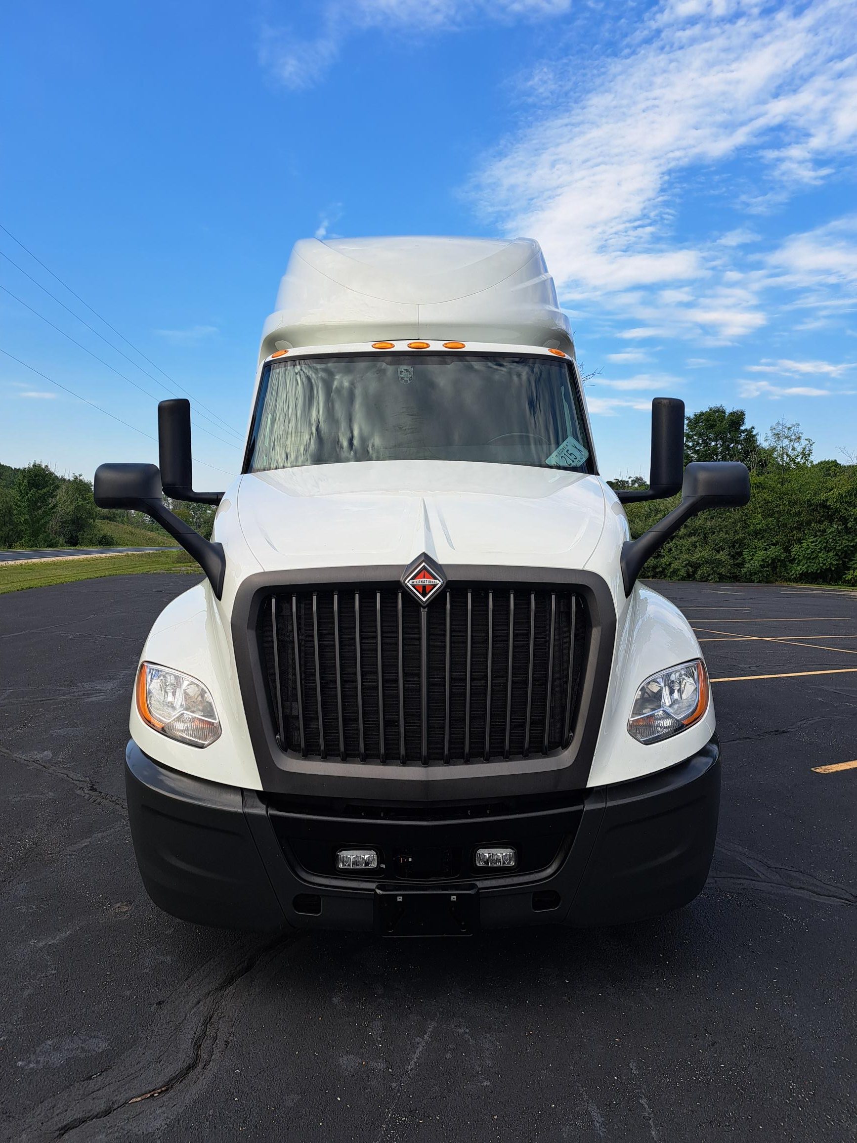 2021 International LT625 - image 5 of 6