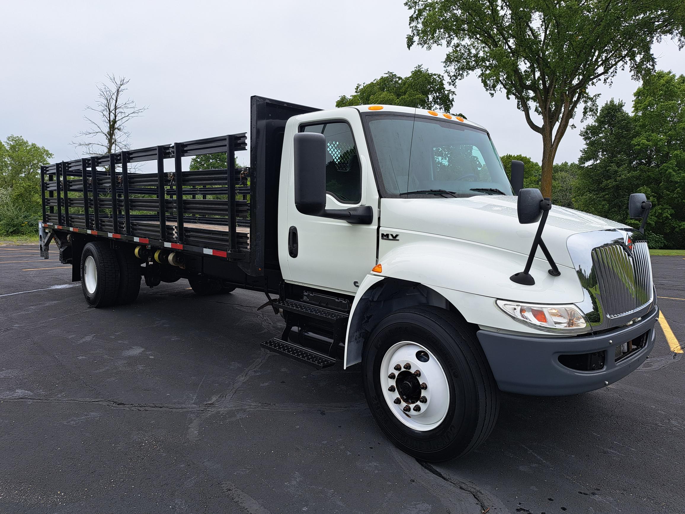 2020 INTERNATIONAL MV607 - image 1 of 6