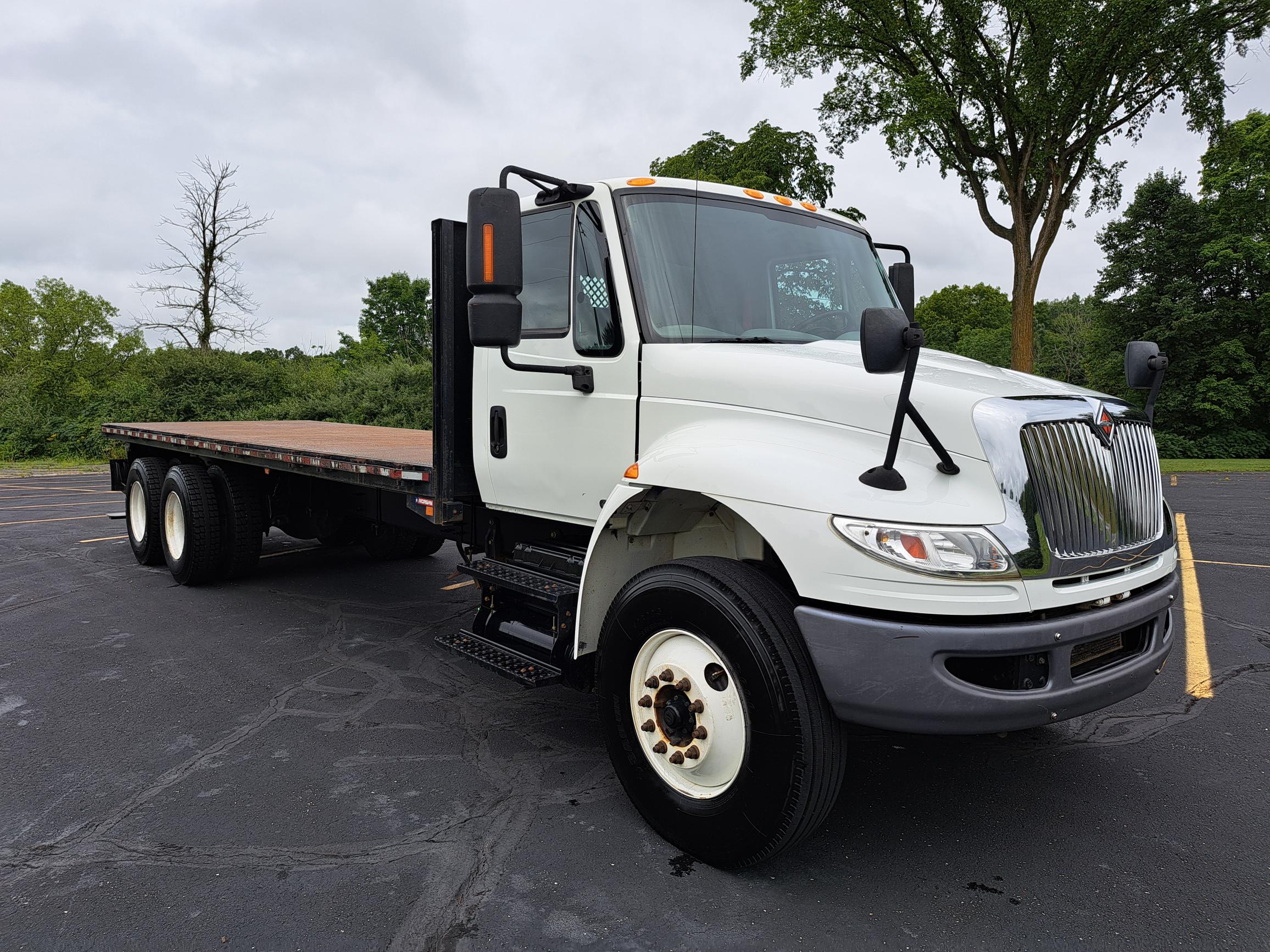 2019 INTERNATIONAL 4400 - image 1 of 6