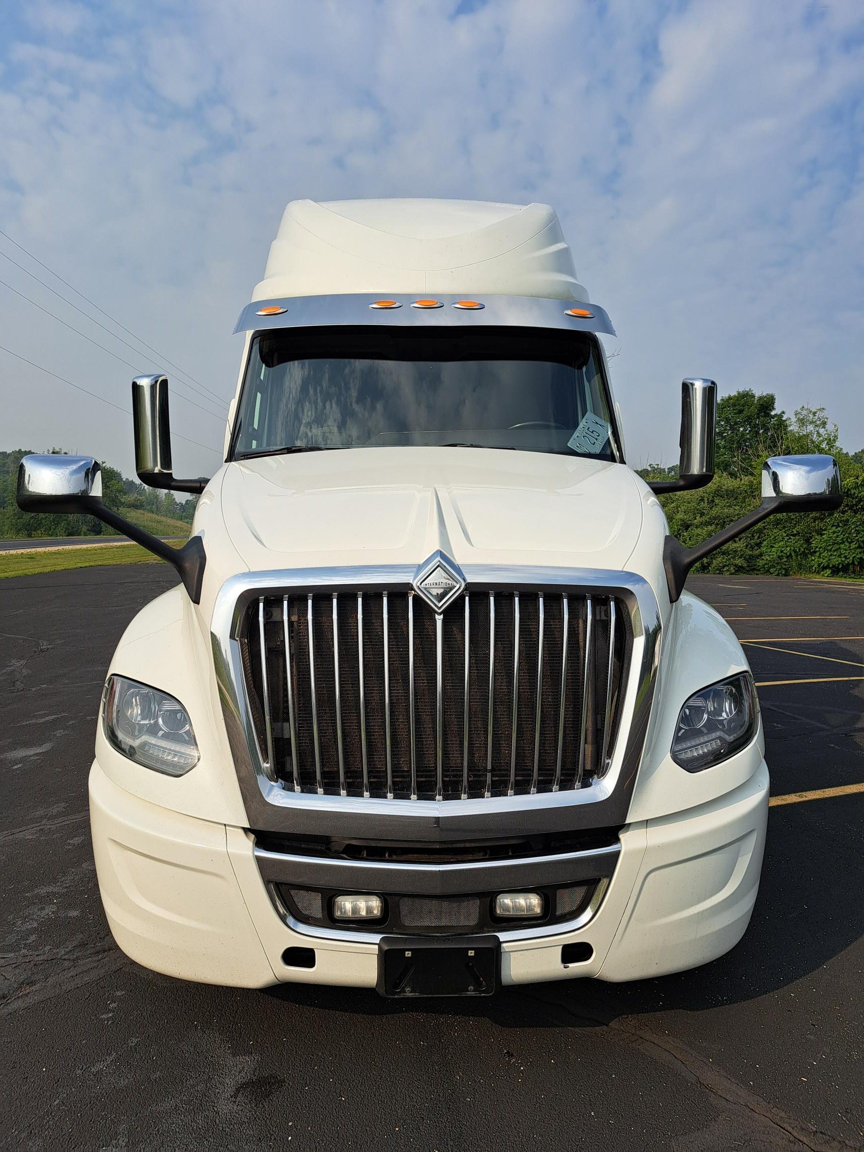 2019 INTERNATIONAL LT625 - image 5 of 6