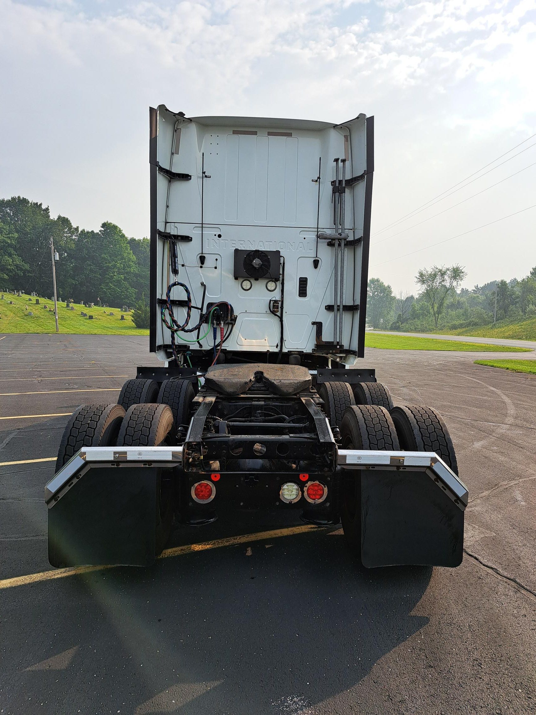 2019 INTERNATIONAL LT625 - image 6 of 6