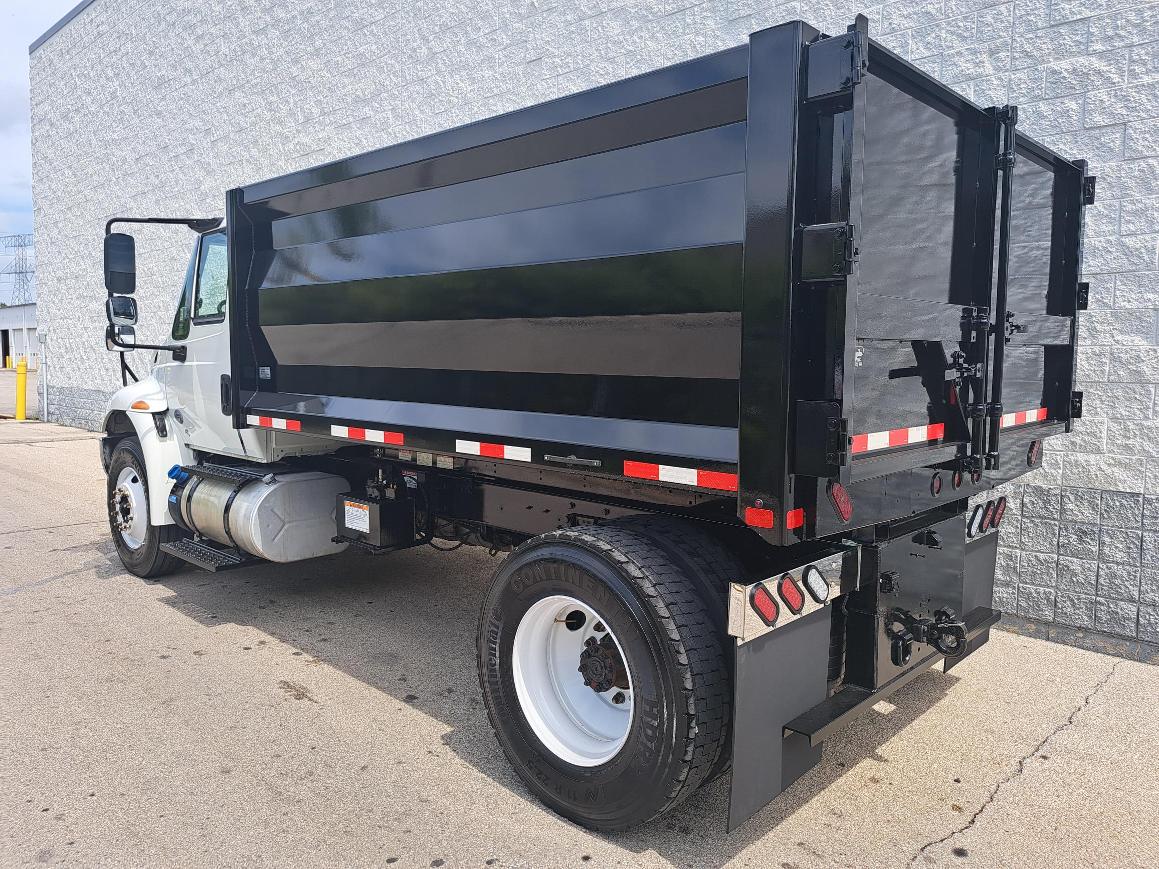 2019 INTERNATIONAL 4300 - image 4 of 6