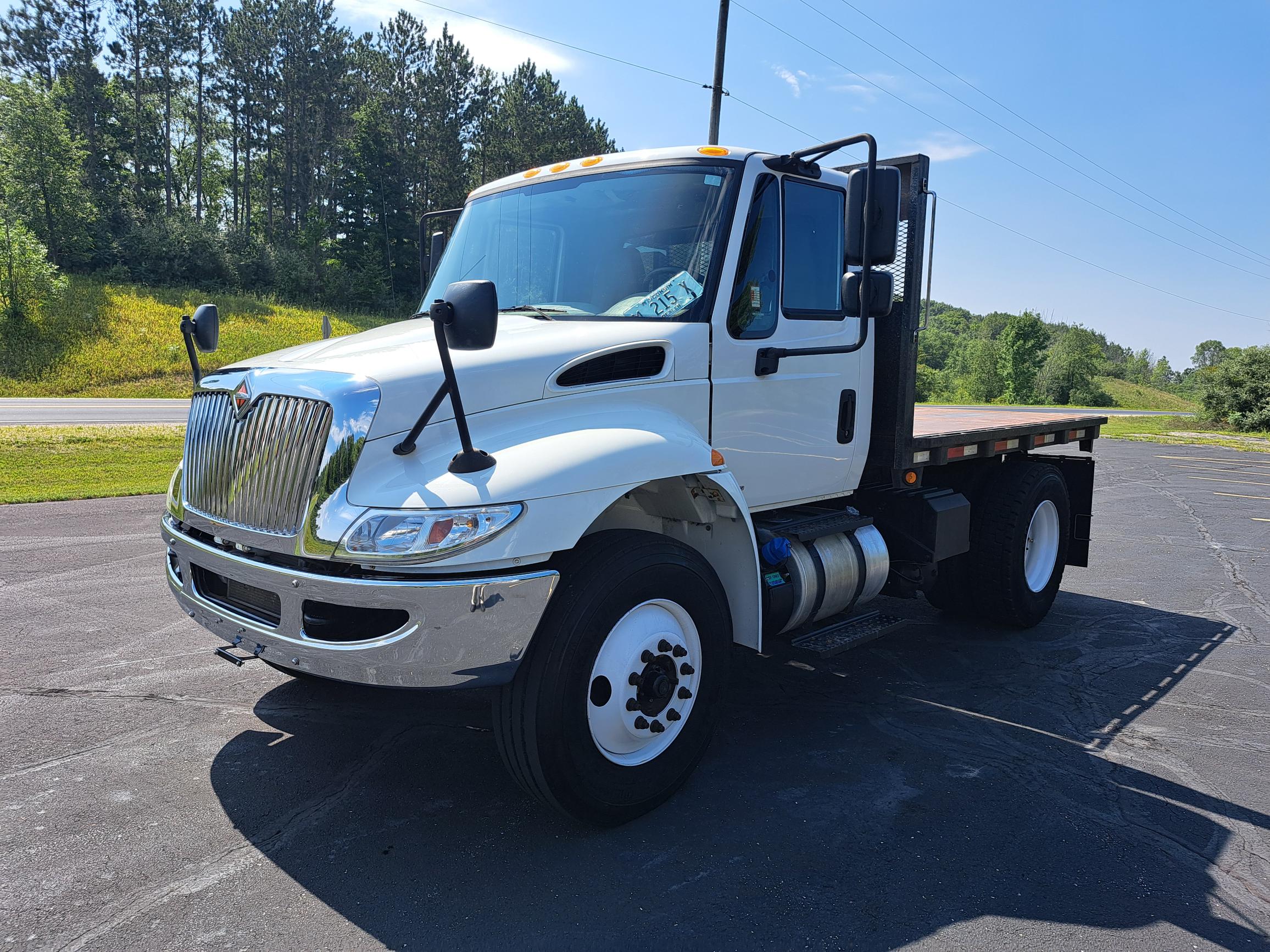 2019 INTERNATIONAL 4300 - image 3 of 6