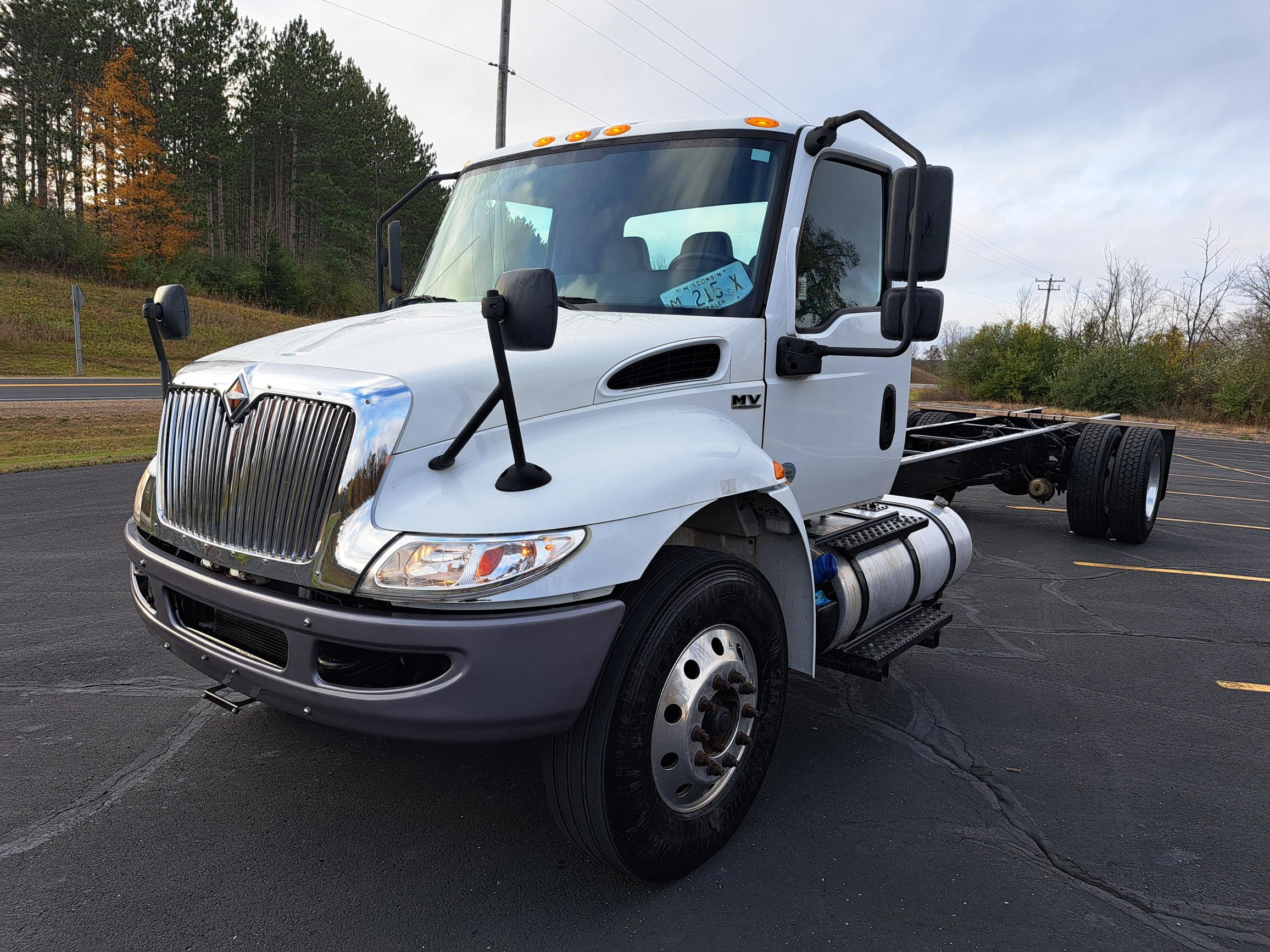 2019 INTERNATIONAL MV607 2019 INTERNATIONAL MV607 - image 3 of 6