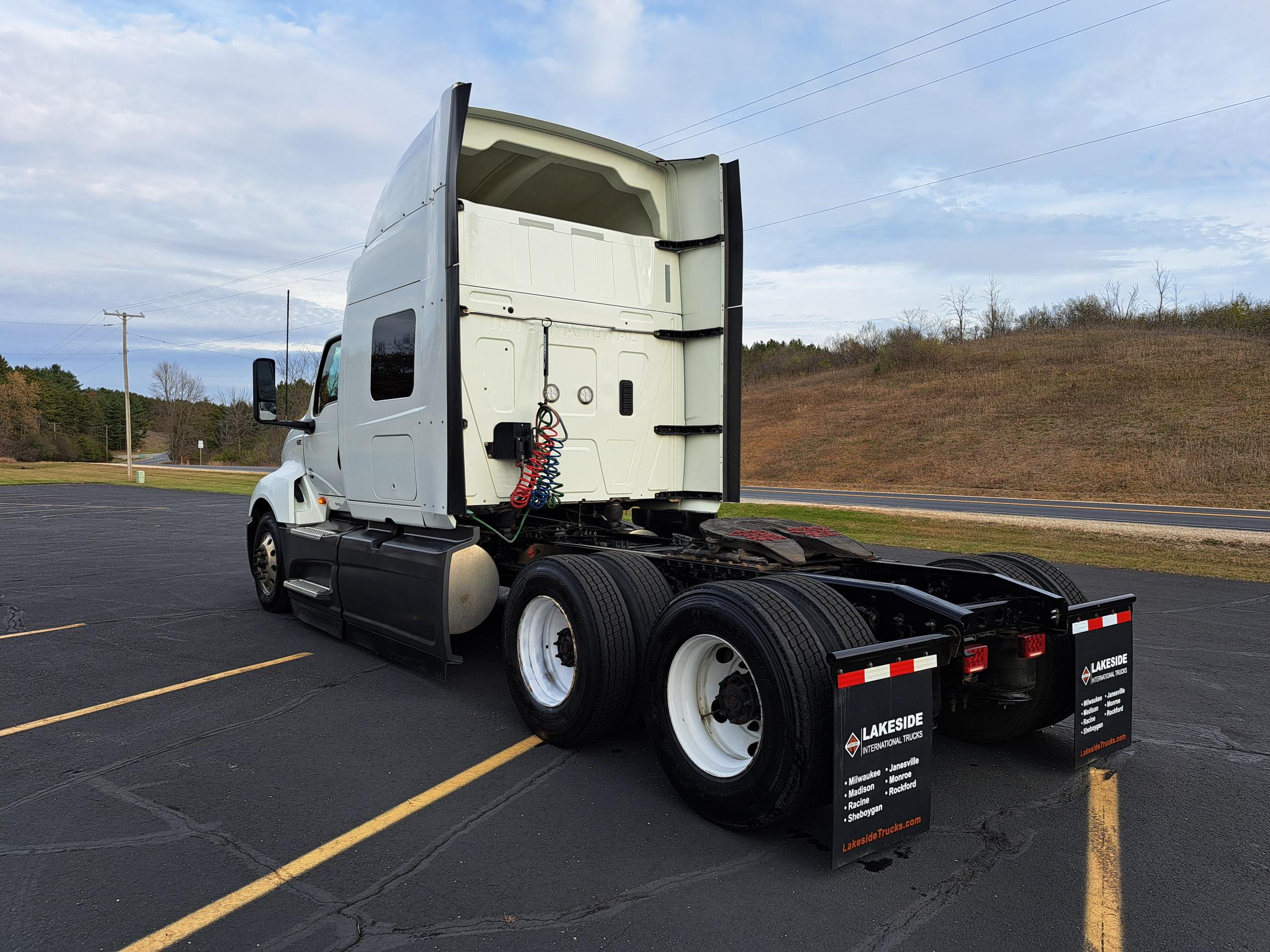 2022 INTERNATIONAL LT625 2022 INTERNATIONAL LT625 - image 4 of 6