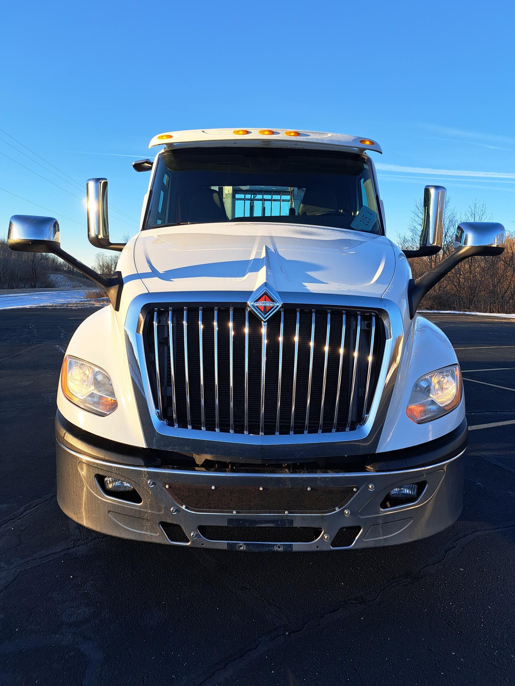 2019 INTERNATIONAL LT625 2019 INTERNATIONAL LT625 - image 5 of 6