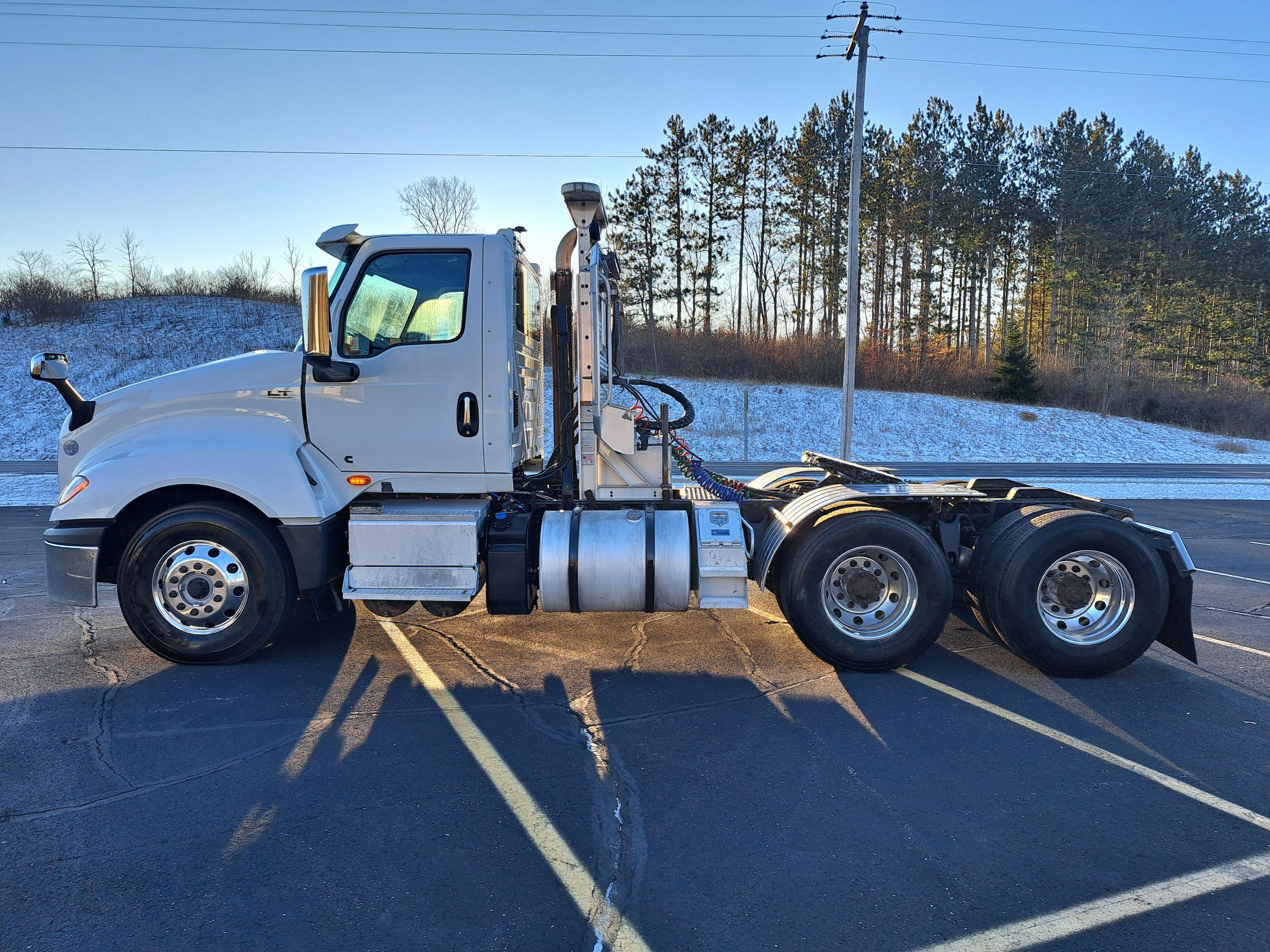 2019 INTERNATIONAL LT625 UT18129-08 2019 INTERNATIONAL LT625 UT18129-08