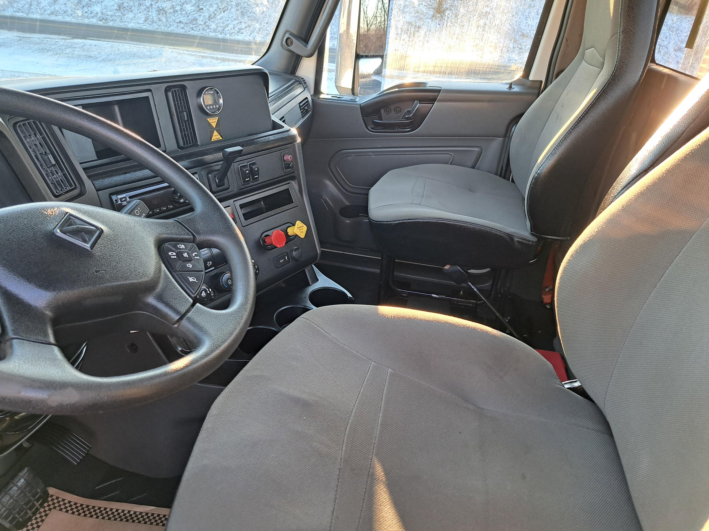 2019 INTERNATIONAL LT625 UT18129-10 2019 INTERNATIONAL LT625 UT18129-10