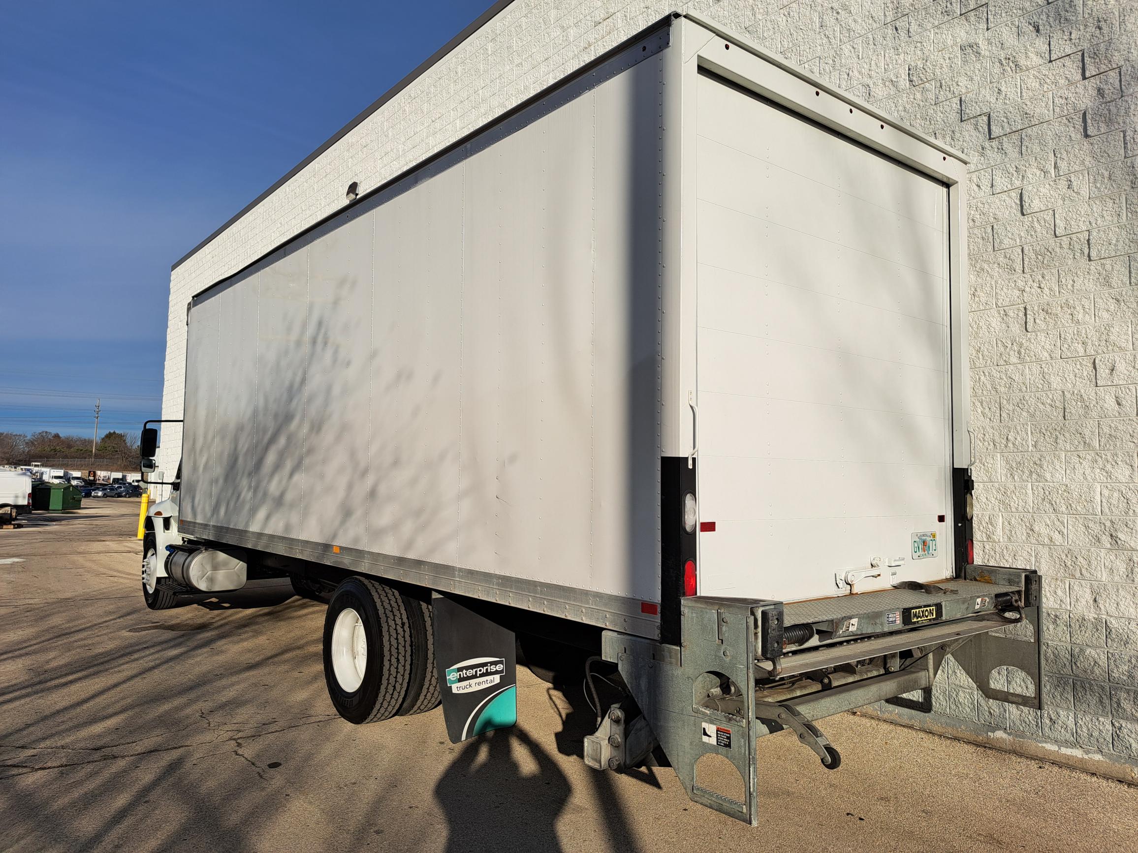 2019 International 4300 - image 4 of 6