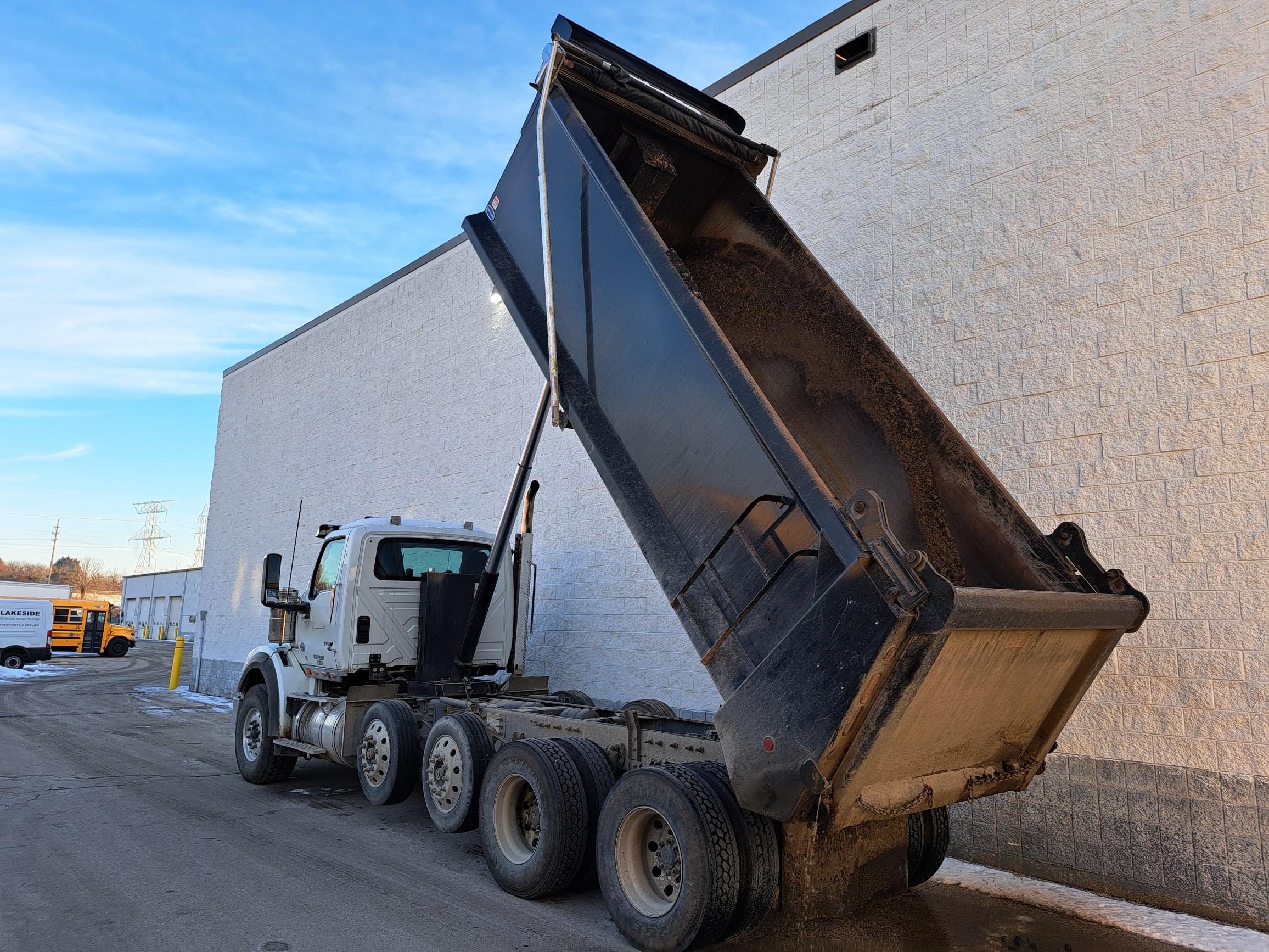 2022 INTERNATIONAL HX620 - image 5 of 6