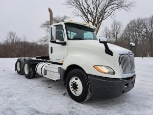 2019 INTERNATIONAL LT625 UT18145-01