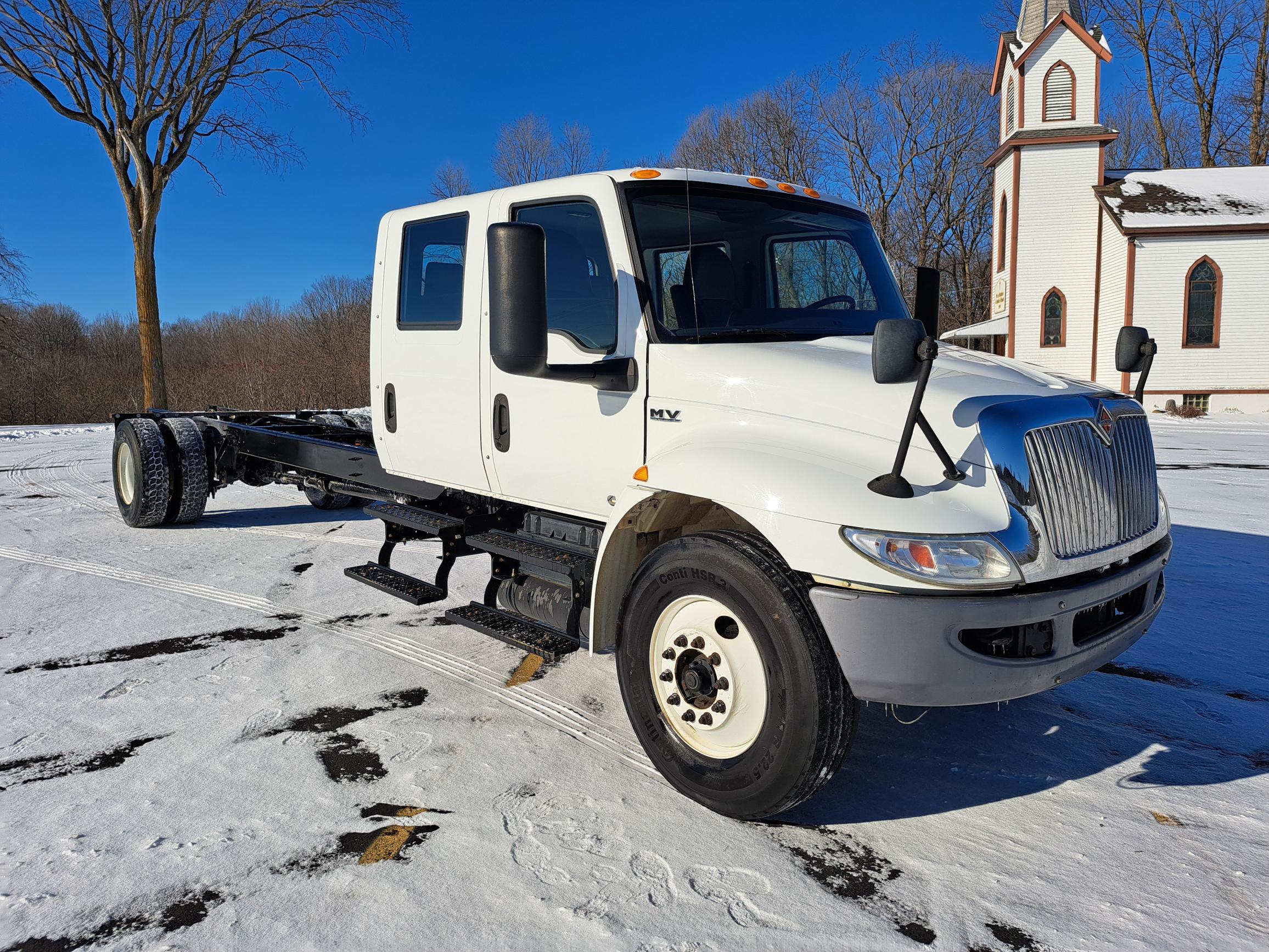 2019 INTERNATIONAL MV607 - image 1 of 6