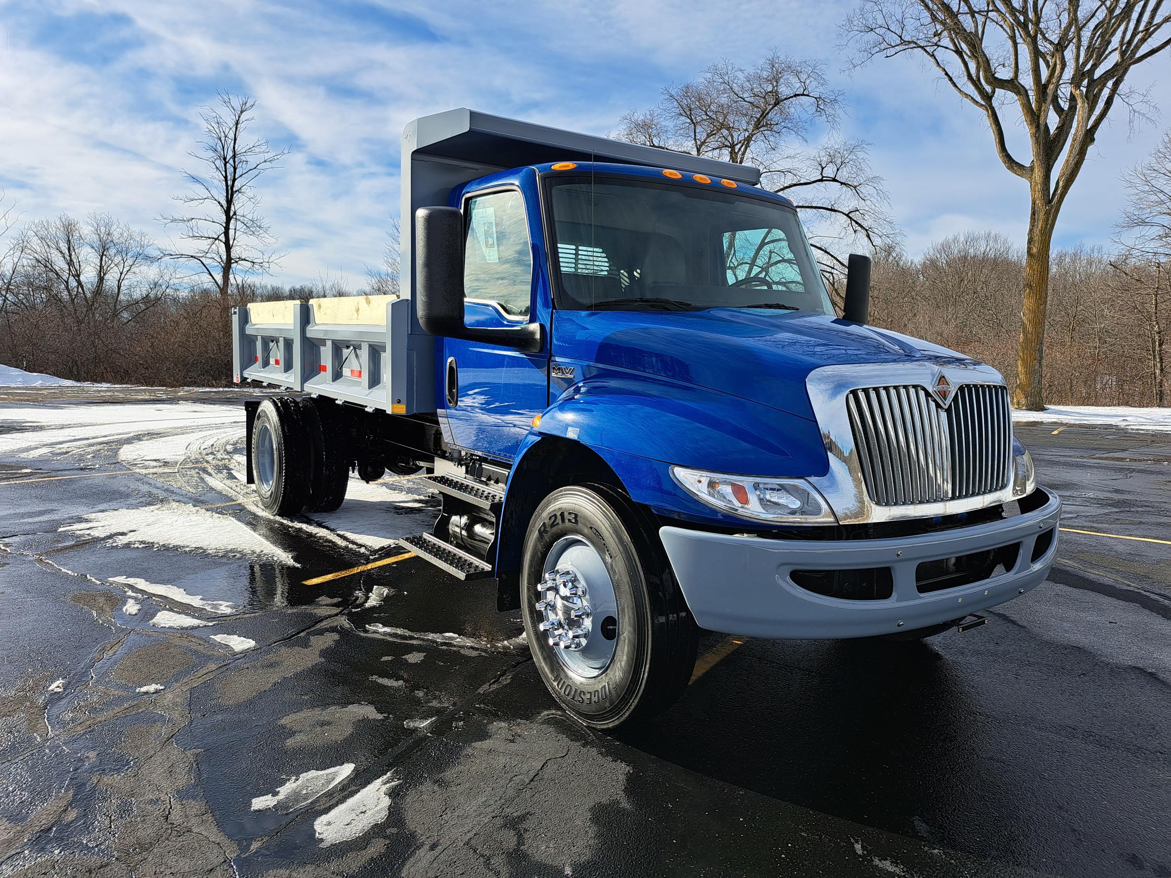 2020 INTERNATIONAL MV607 - image 2 of 6