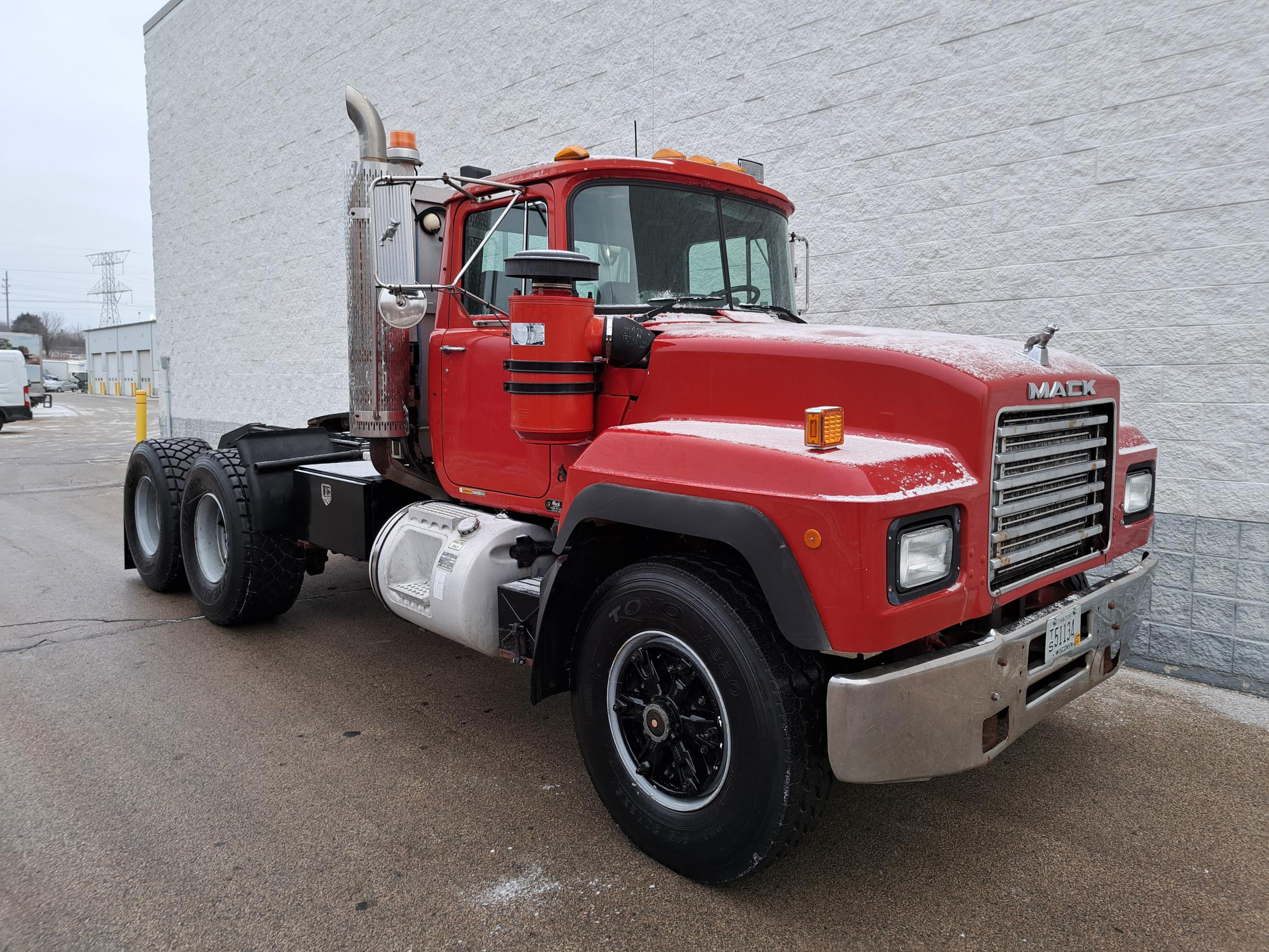 1997 Mack RD600S - image 1 of 6