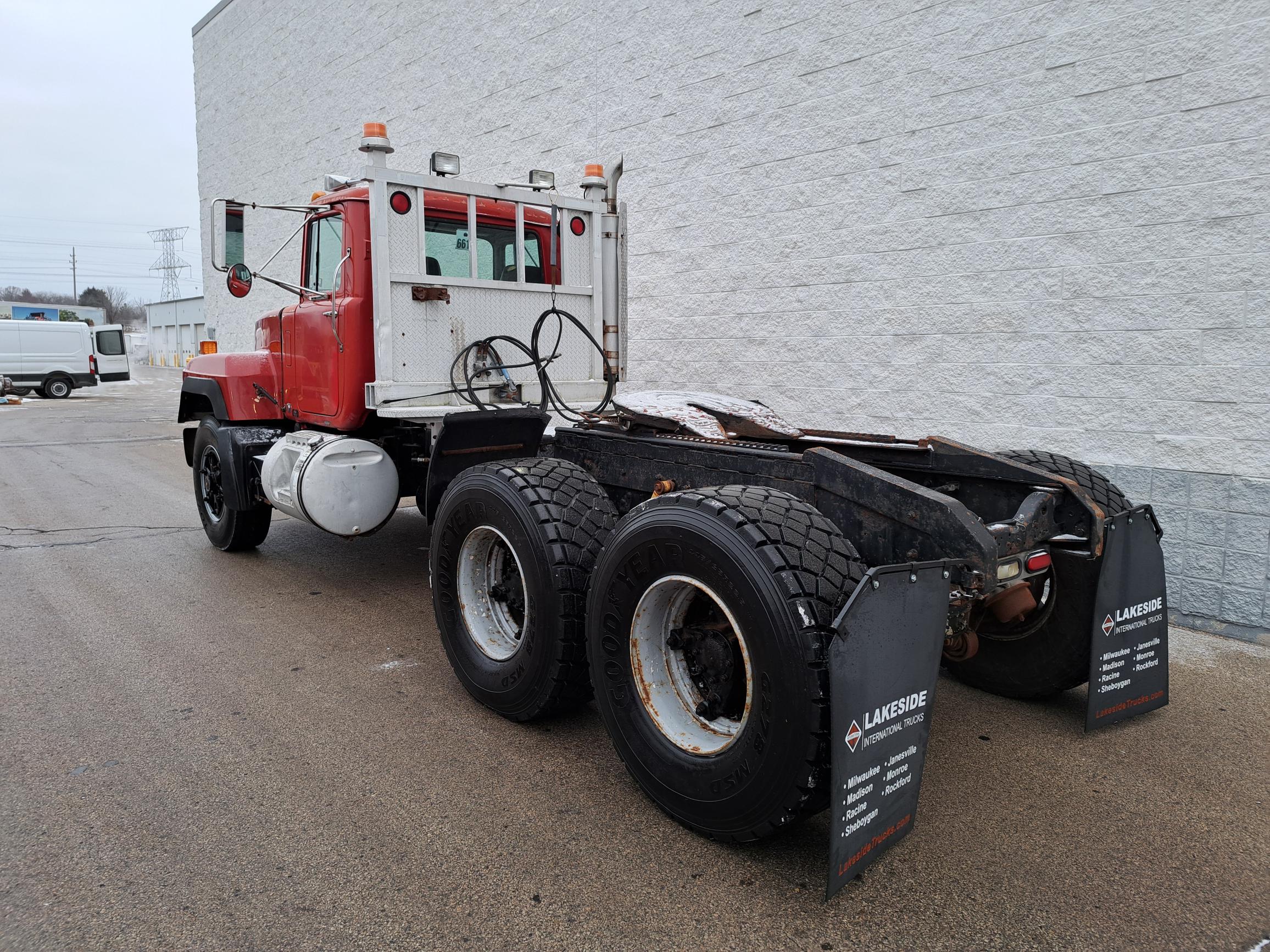 1997 Mack RD600S - image 4 of 6