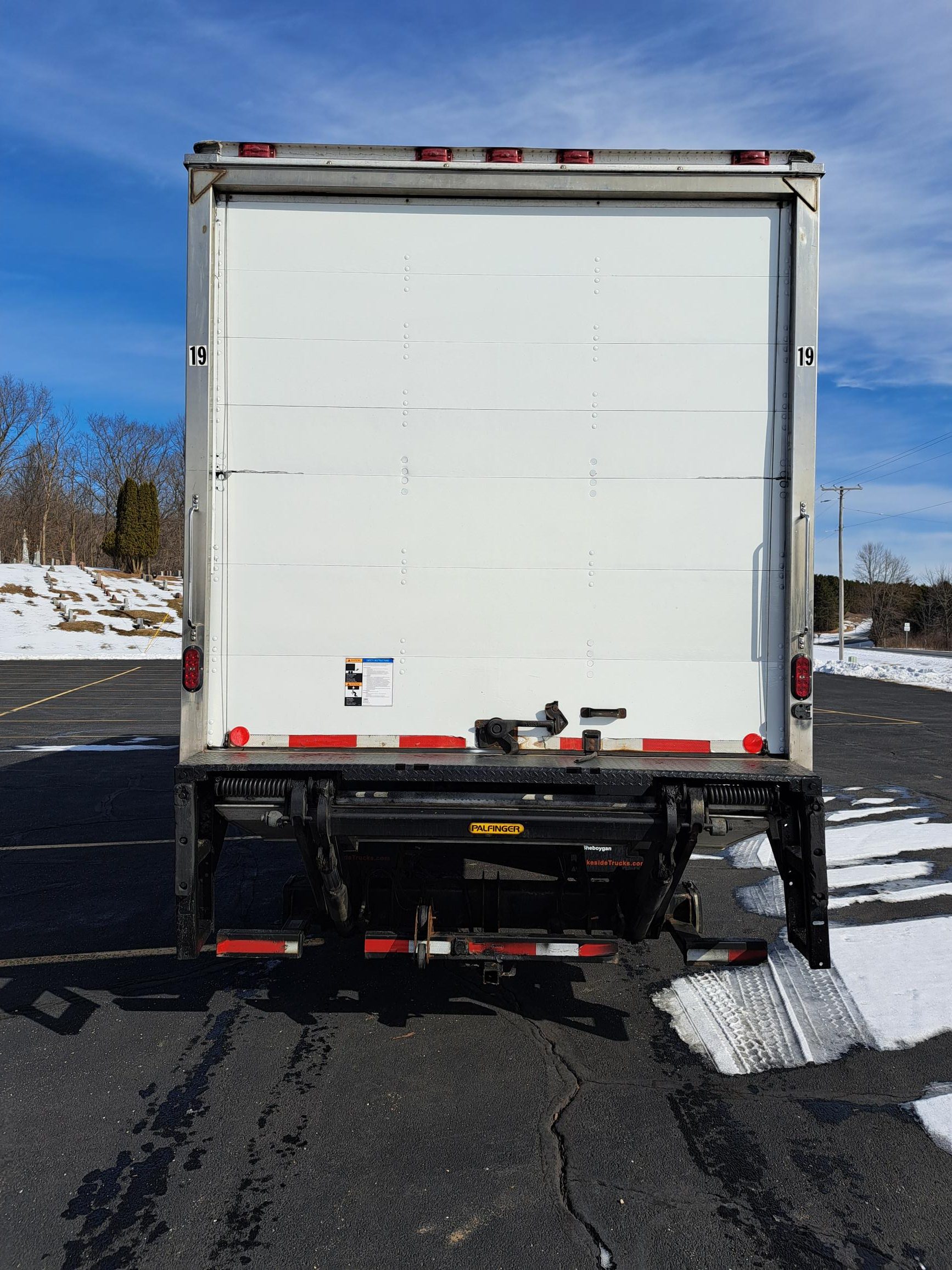 2019 INTERNATIONAL 4300 UT47051-06 2019 INTERNATIONAL 4300 UT47051-06