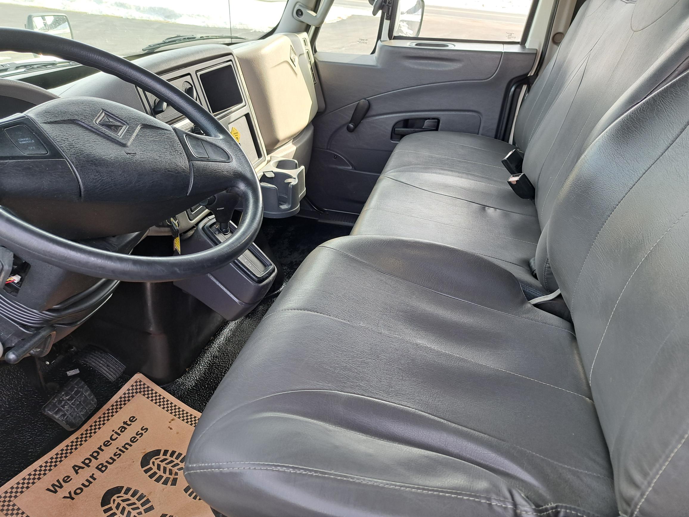 2019 INTERNATIONAL 4300 UT47051-11 2019 INTERNATIONAL 4300 UT47051-11