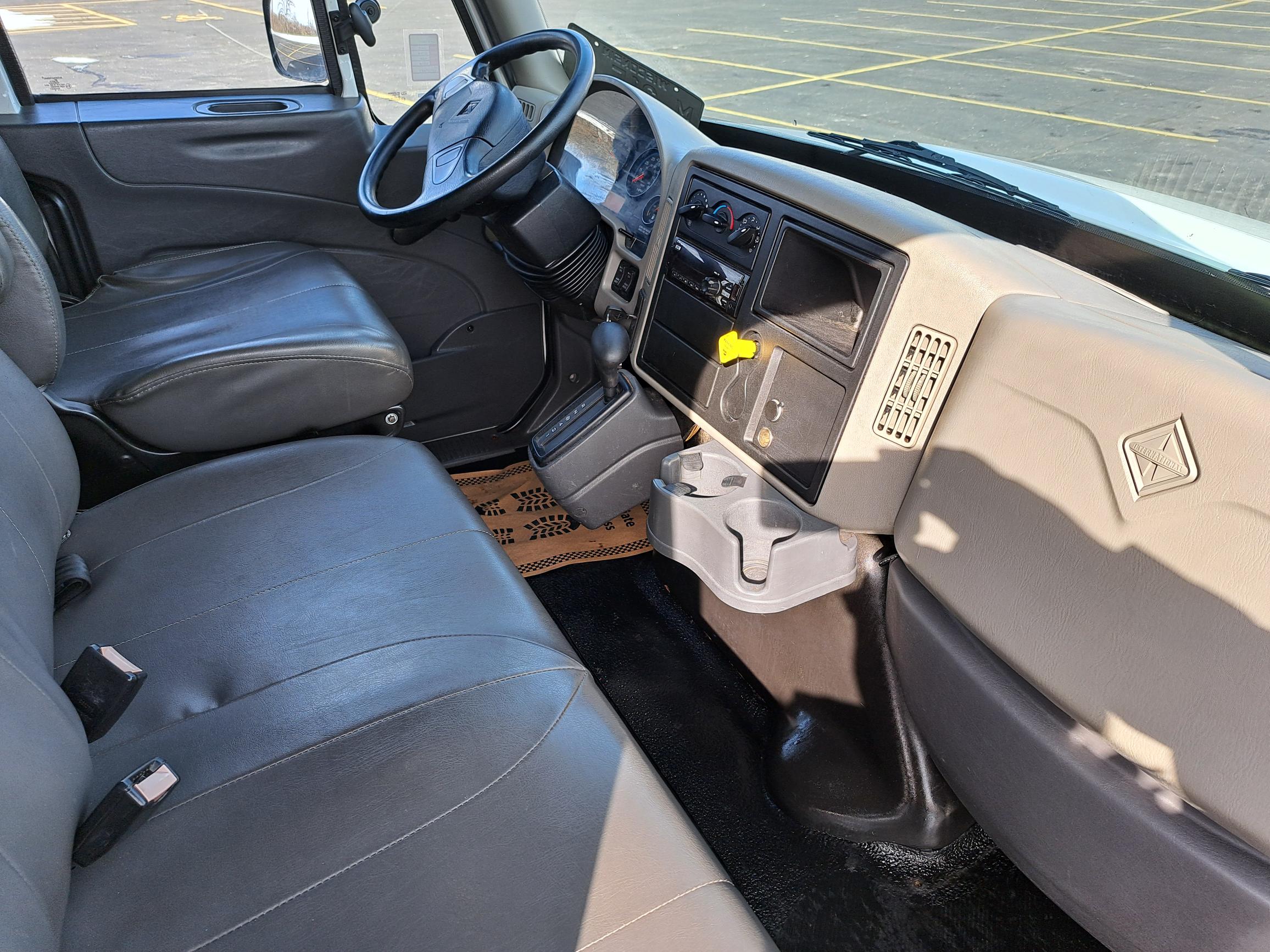 2019 INTERNATIONAL 4300 UT47051-14 2019 INTERNATIONAL 4300 UT47051-14