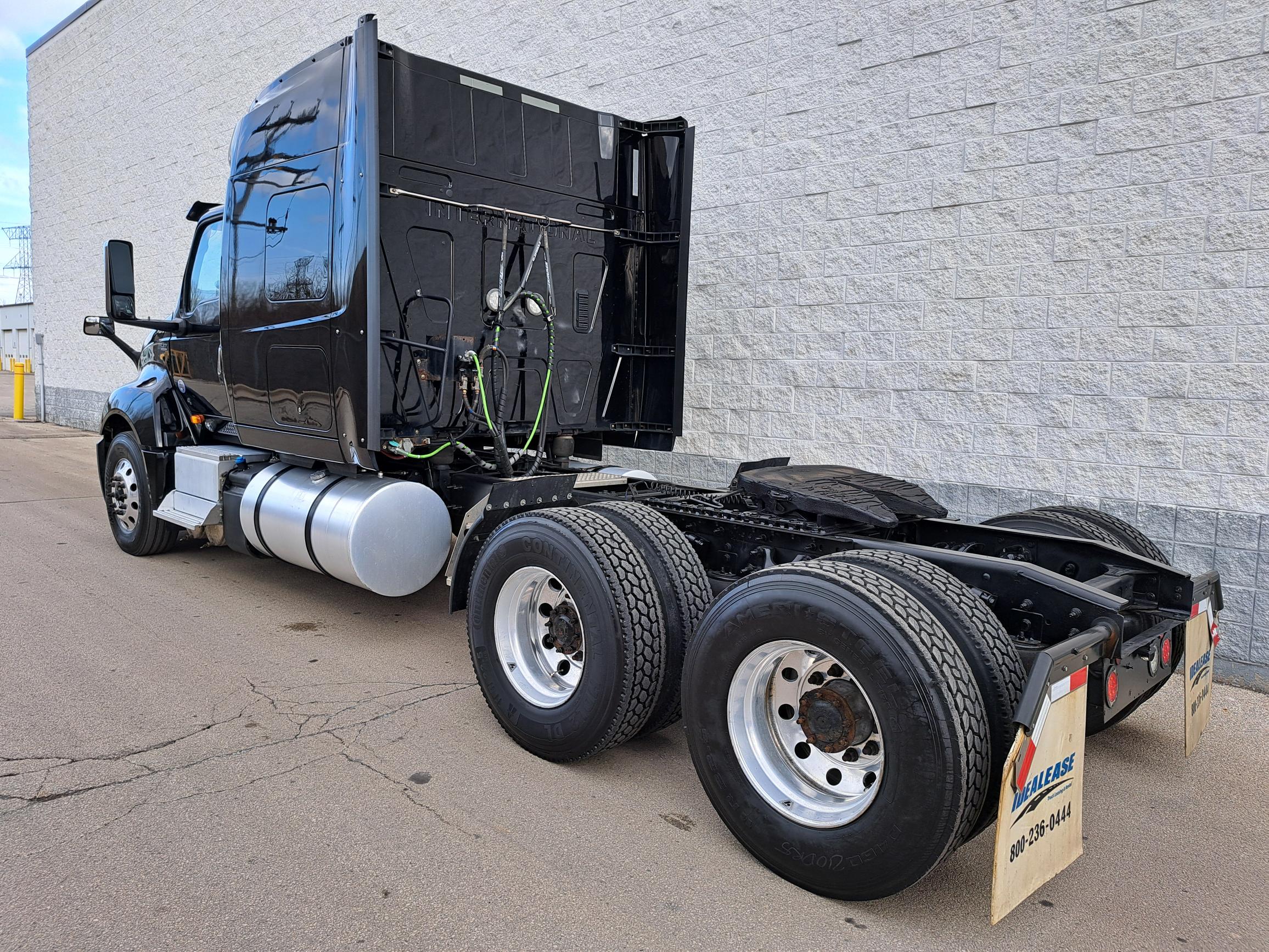 2021 INTERNATIONAL LT625 2021 INTERNATIONAL LT625 - image 4 of 6