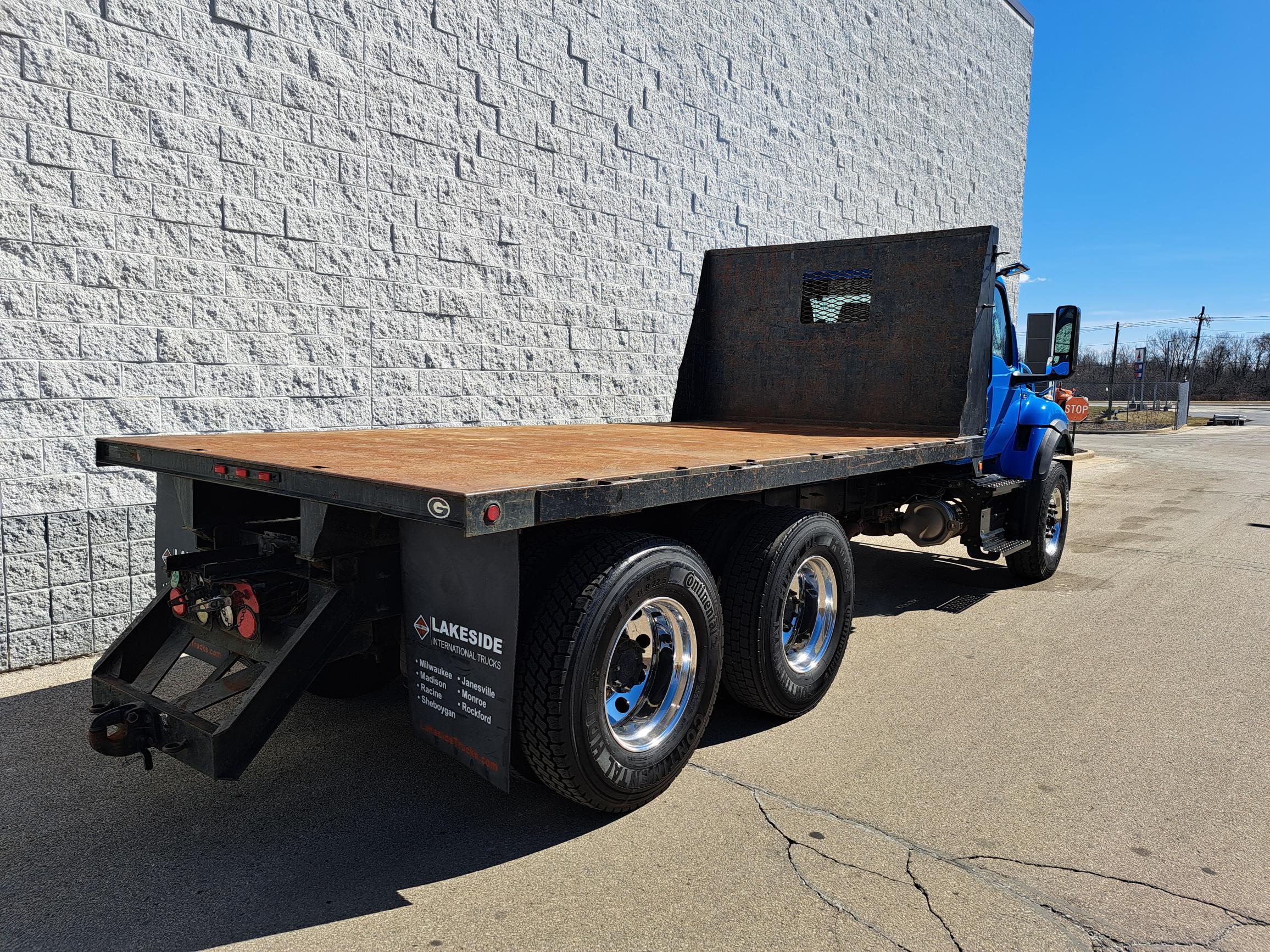 2020 International - image 2