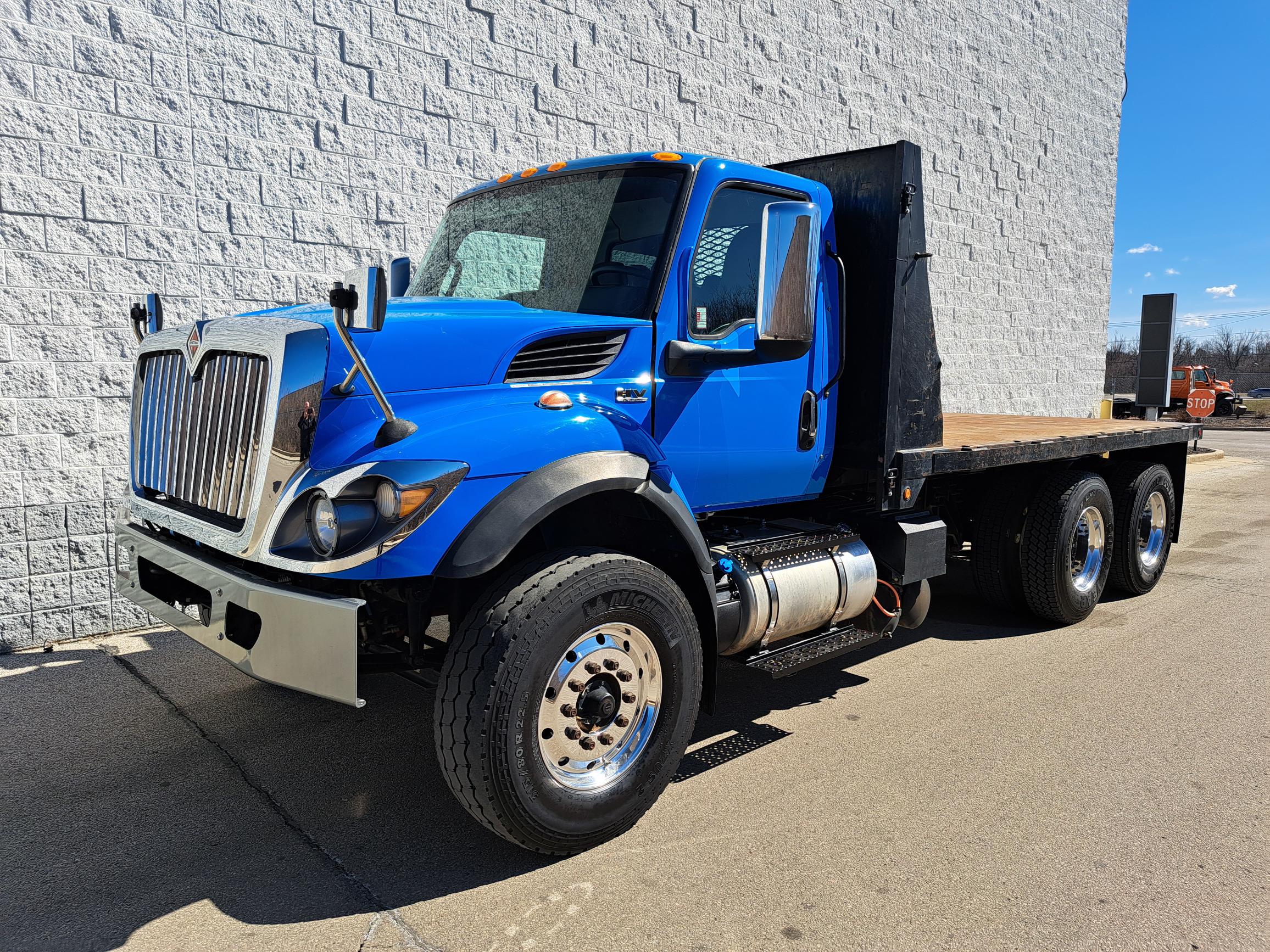 2020 International - image 3