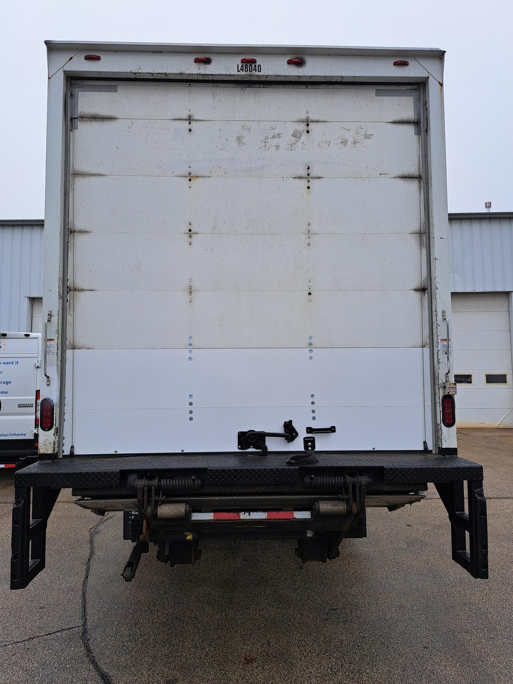 2018 International - image 6